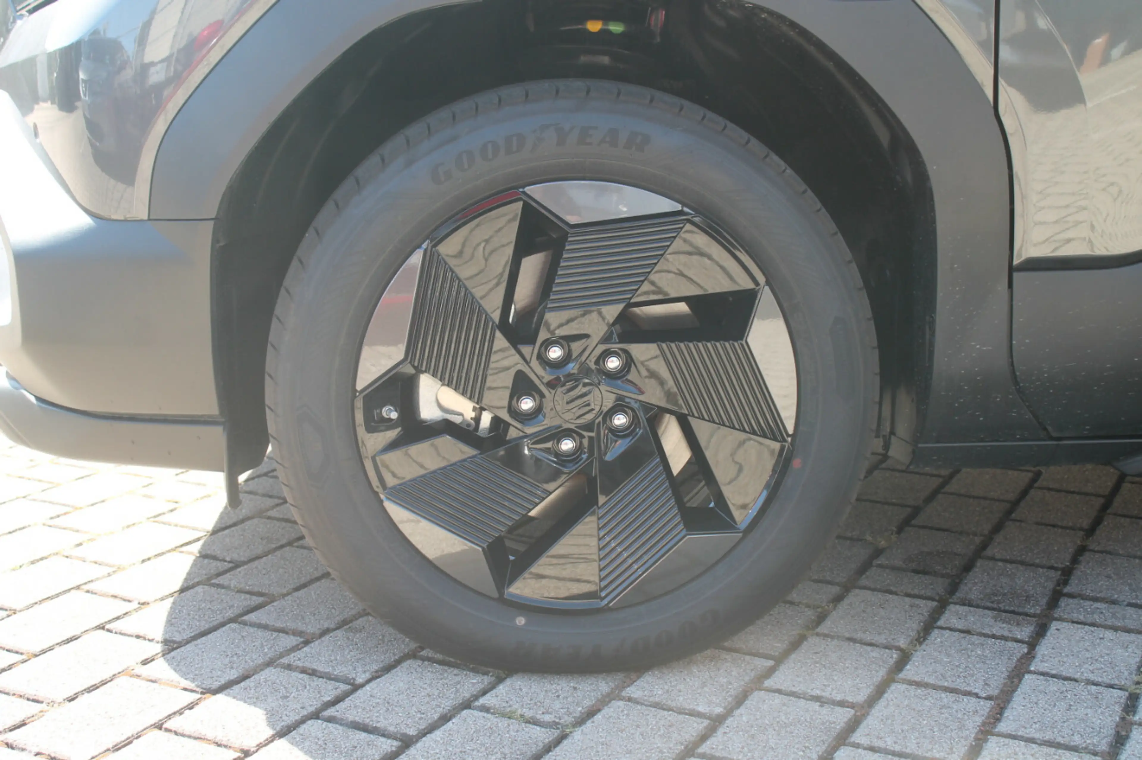 Suzuki Vitara Club 49 kW — photo 4