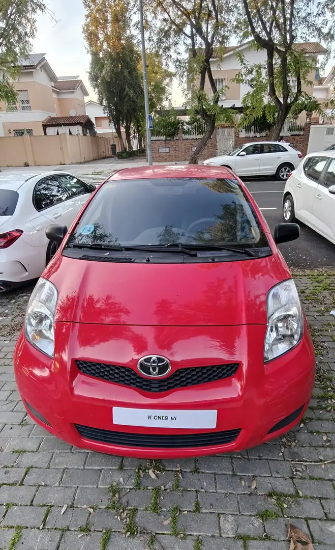 Toyota Yaris Yaris 1.0 VVT-i Live Live Rojo - 1
