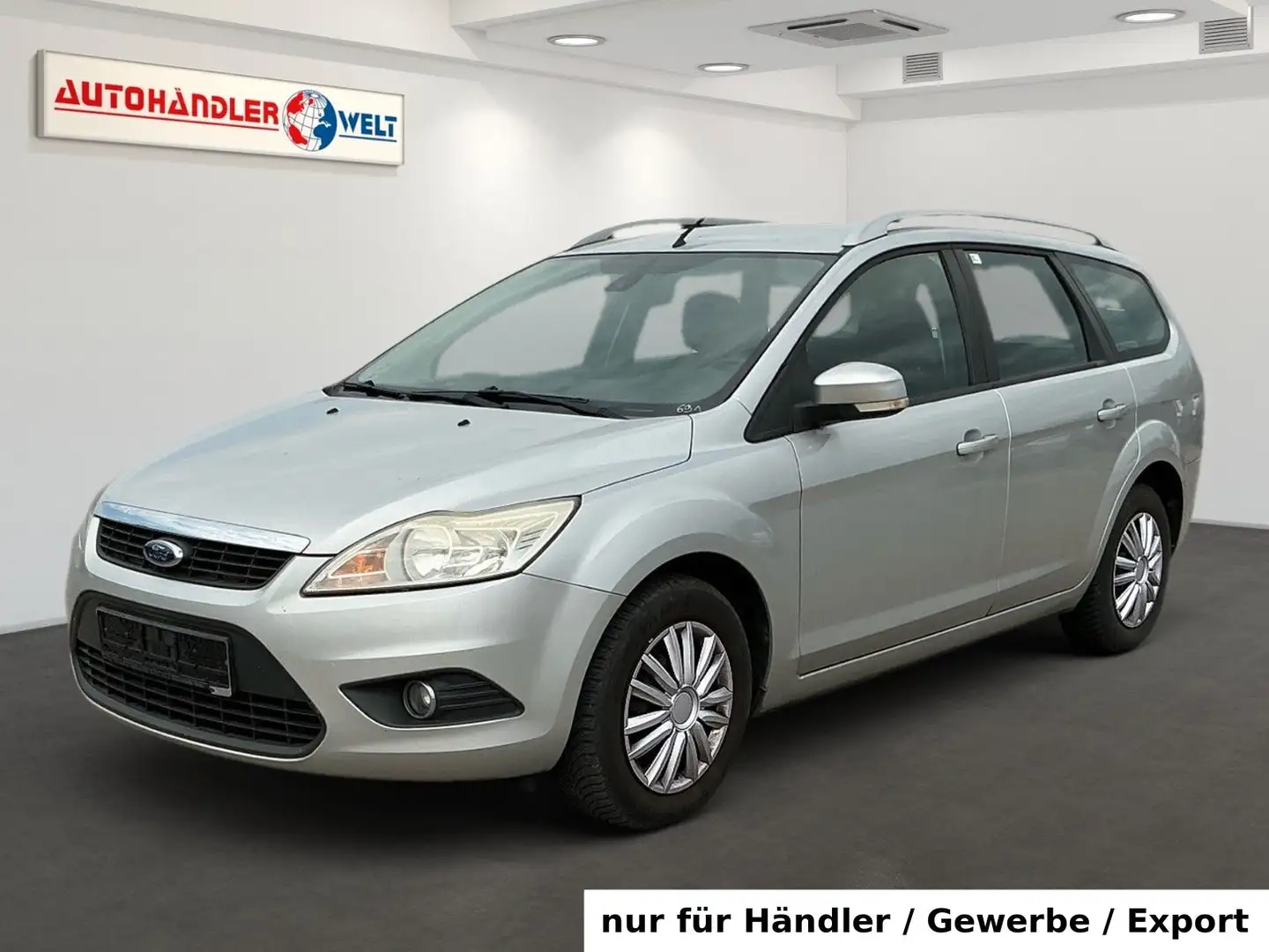 Ford Focus 1.6 Kombi Style Automatik Silber - 1