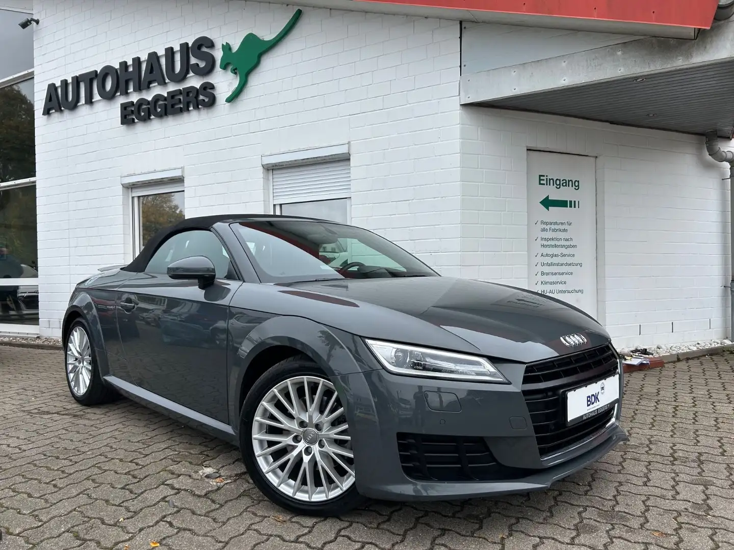 Audi TT Roadster 1.8 TFSI/NANOGRAU/VIRTUAL/NAVI/SHZ Grau - 2