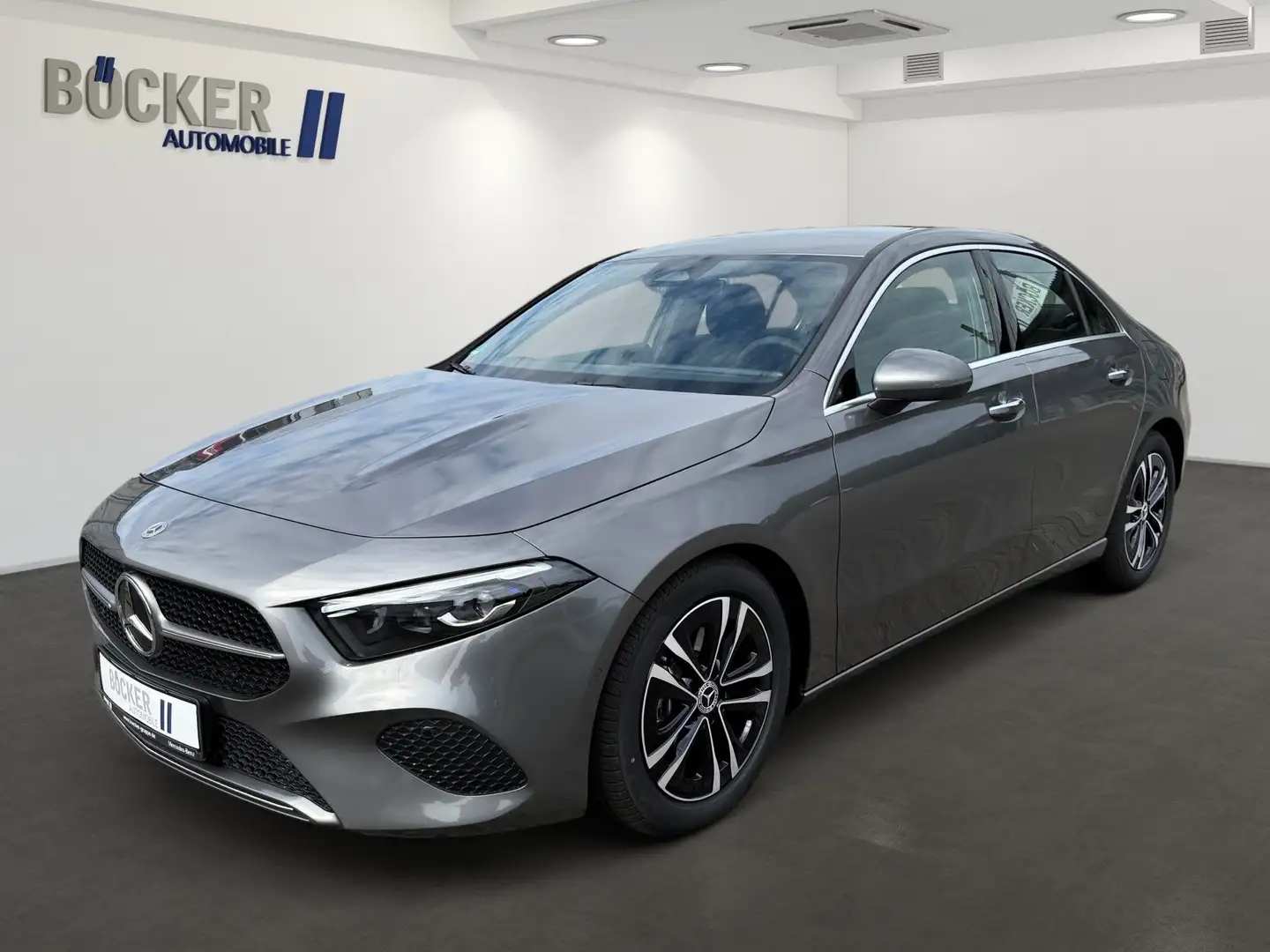 Mercedes-Benz A 200 A200d Limousine Progressive Advanced+ AHK RFK Navi Grau - 2