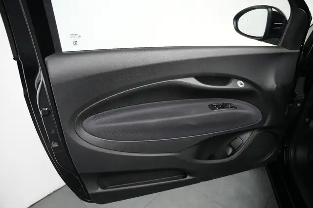 Fiat 500e view 10