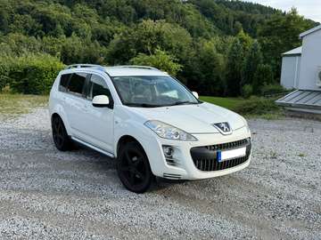 Peugeot 4007 2.2 L Diesel weiß *1 Jahr TÜV*