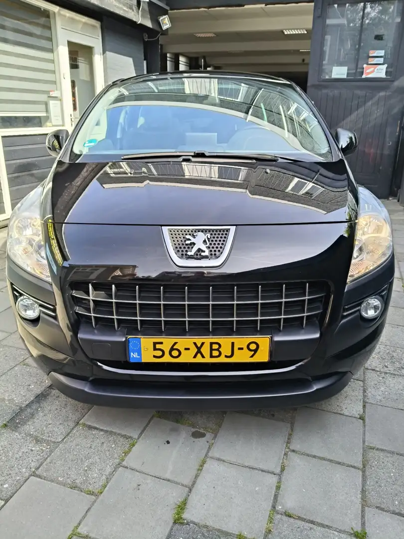 Peugeot 3008 1.6 VTi Active airco panodak navigatie Zwart - 2