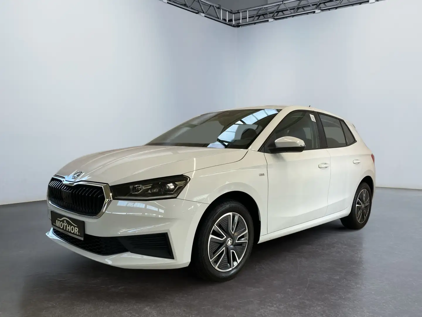 Skoda Fabia Tour 1.0 TSI Navi PDC Klima SHZ LMF Weiß - 2