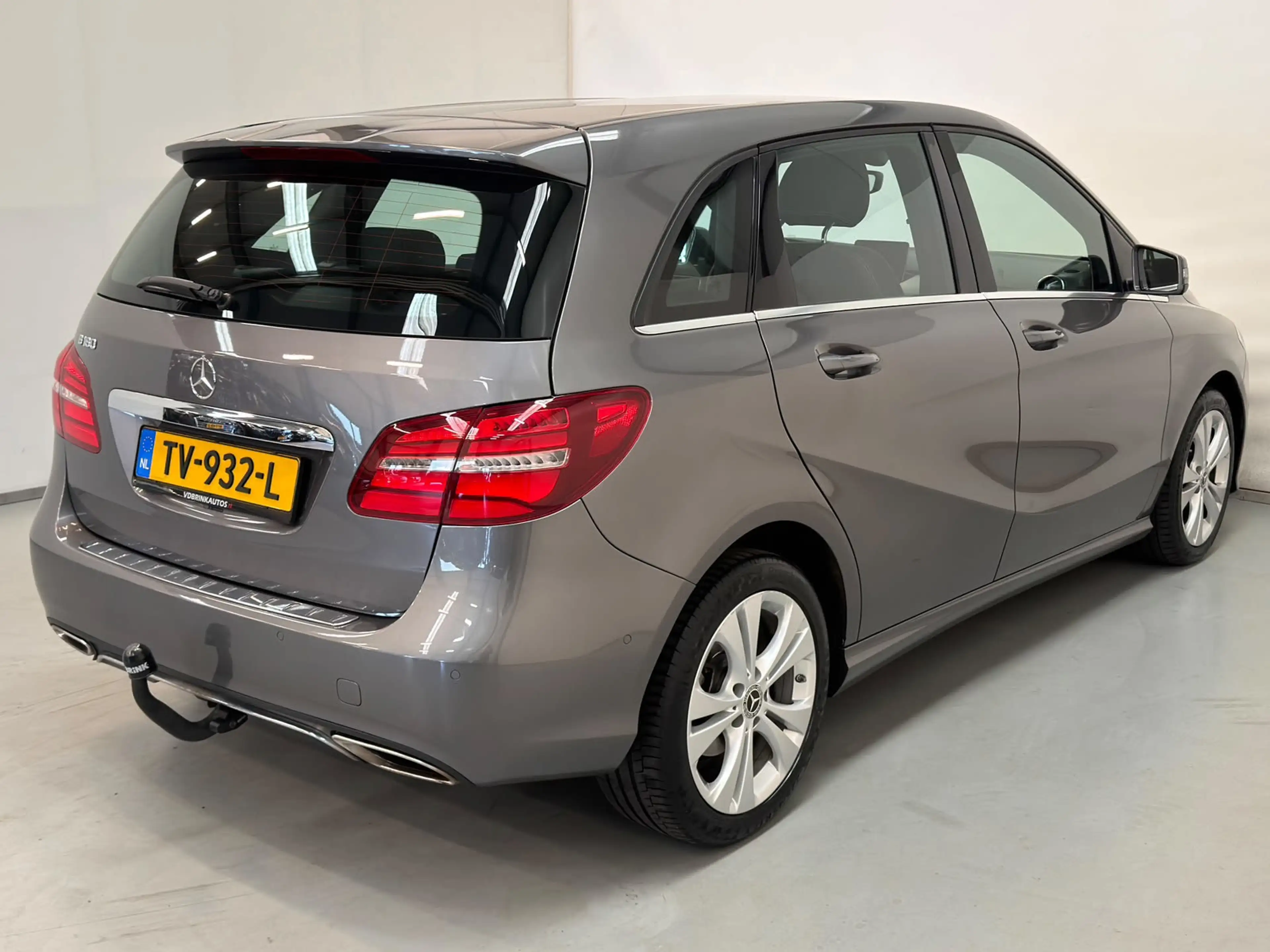 Mercedes-Benz B 180 Ambition / NL-auto / 2e eig. / Automaat — photo 5