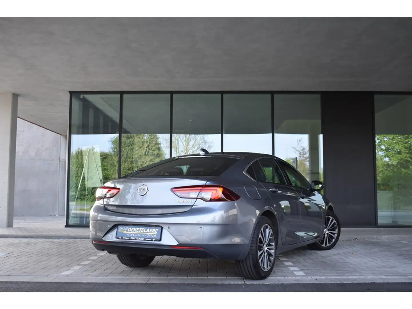 Opel Insignia 1.6 CDTI Automaat*Innovation*Leder* Xenon Led* Na - 2