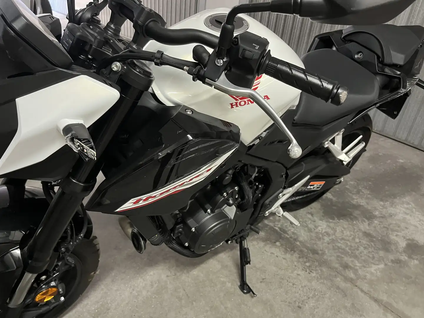 Honda Hornet 500 - 1