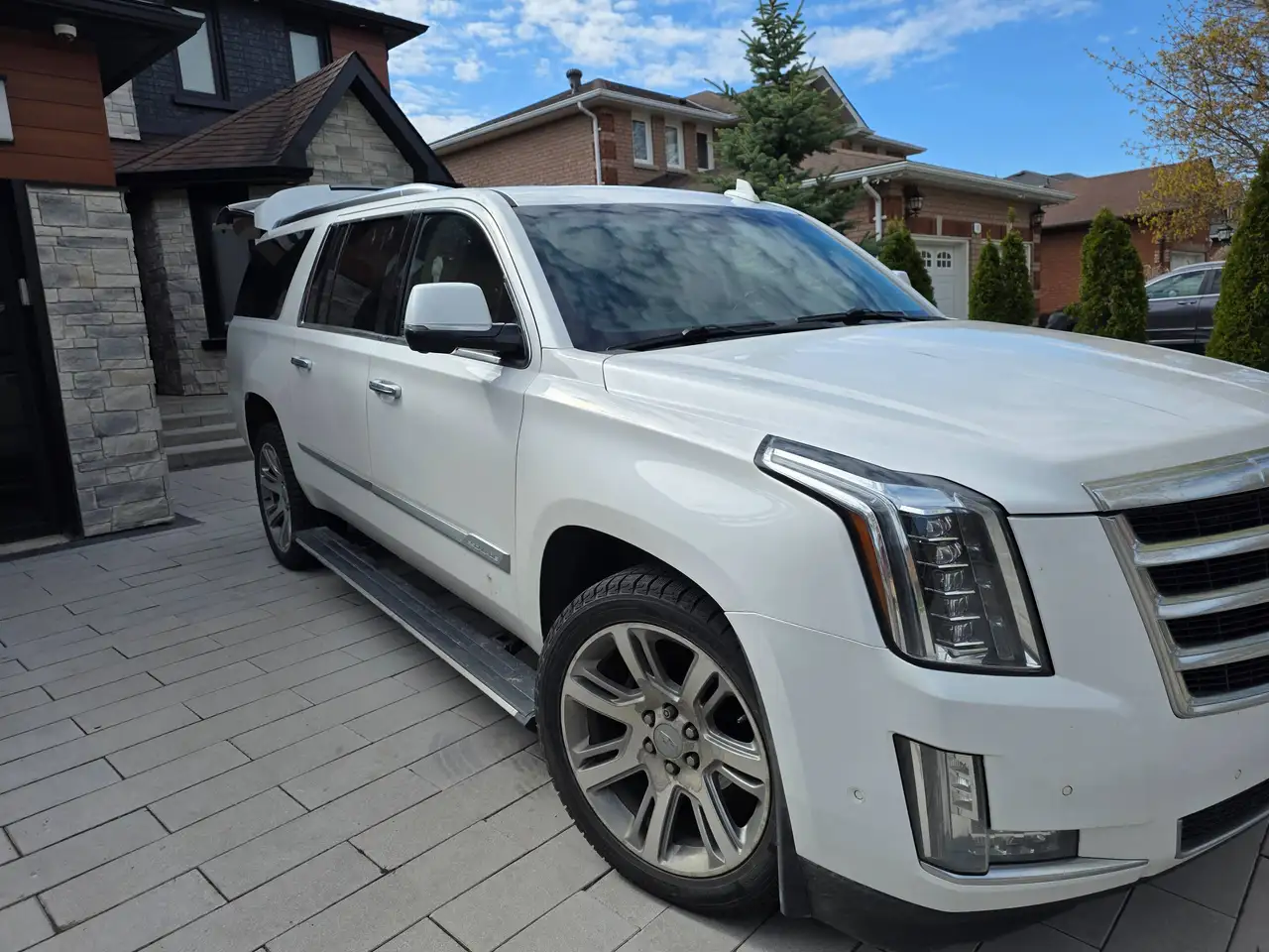Cadillac Escalade снимка Cadillac Escalade