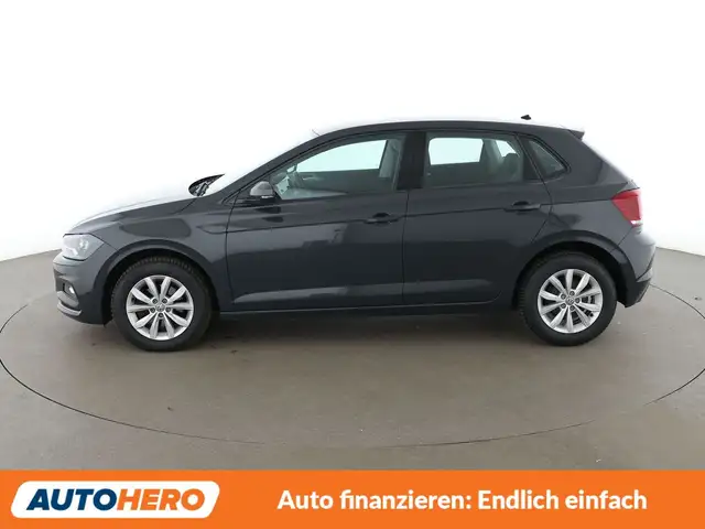 Volkswagen Polo view 3