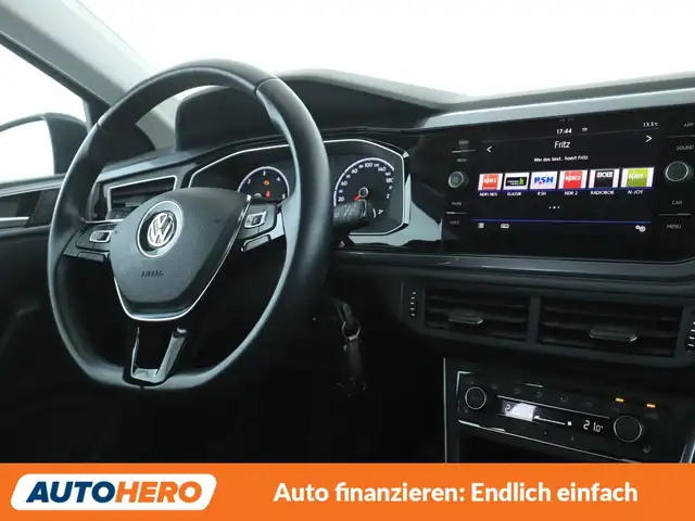 Volkswagen Polo view 13