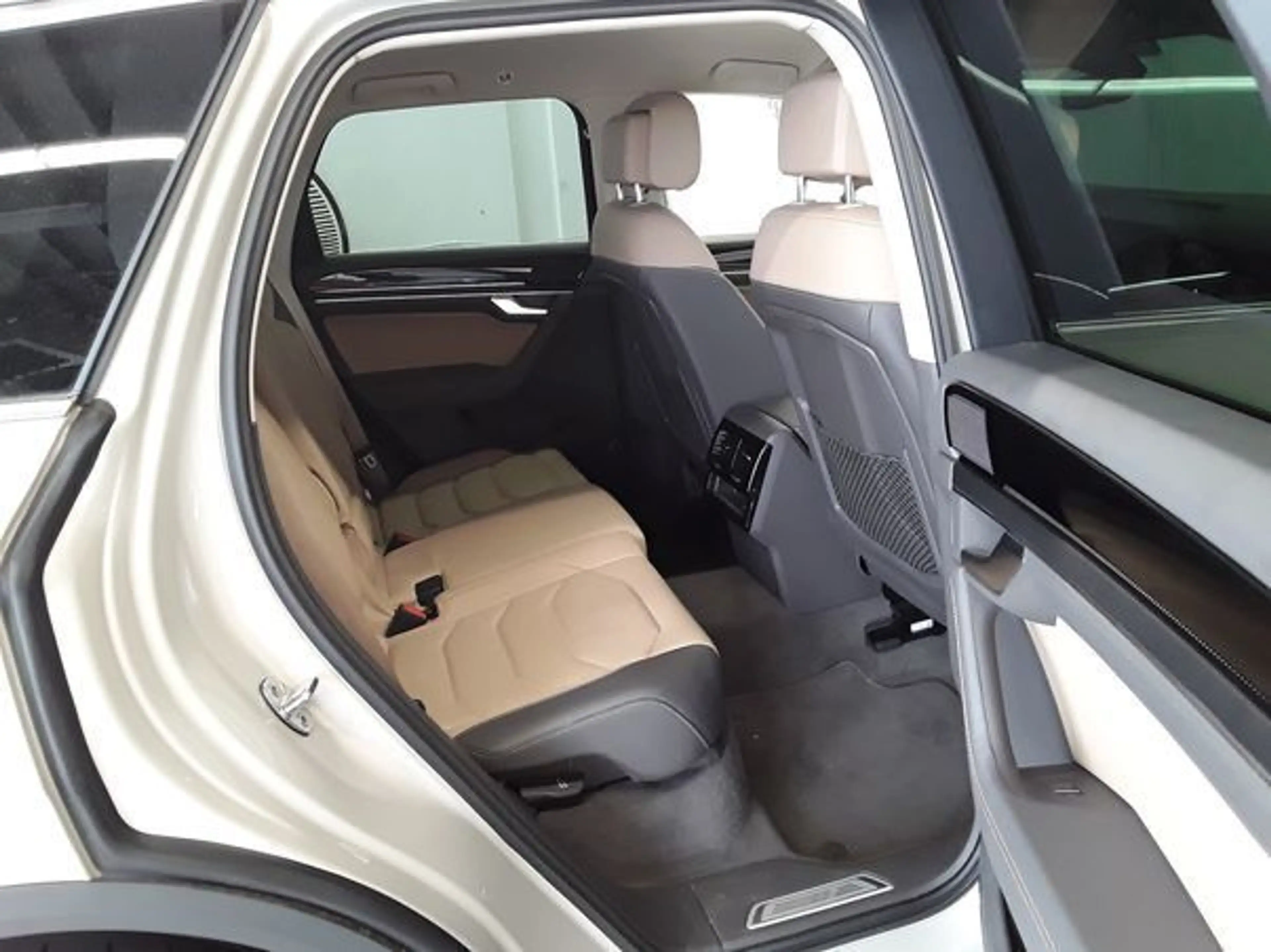 Volkswagen Touareg ELEGANCE 3.0TDI 231PS NP.107T — photo 9