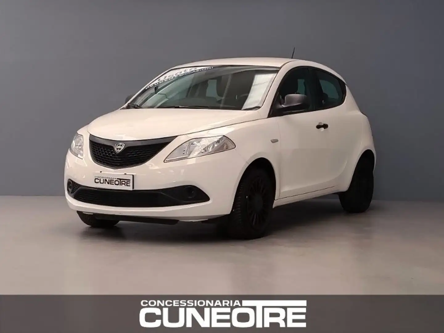 Lancia Ypsilon Ypsilon 1.0 FireFly 5 porte S&S Hybrid Ecochic Si Wit - 2