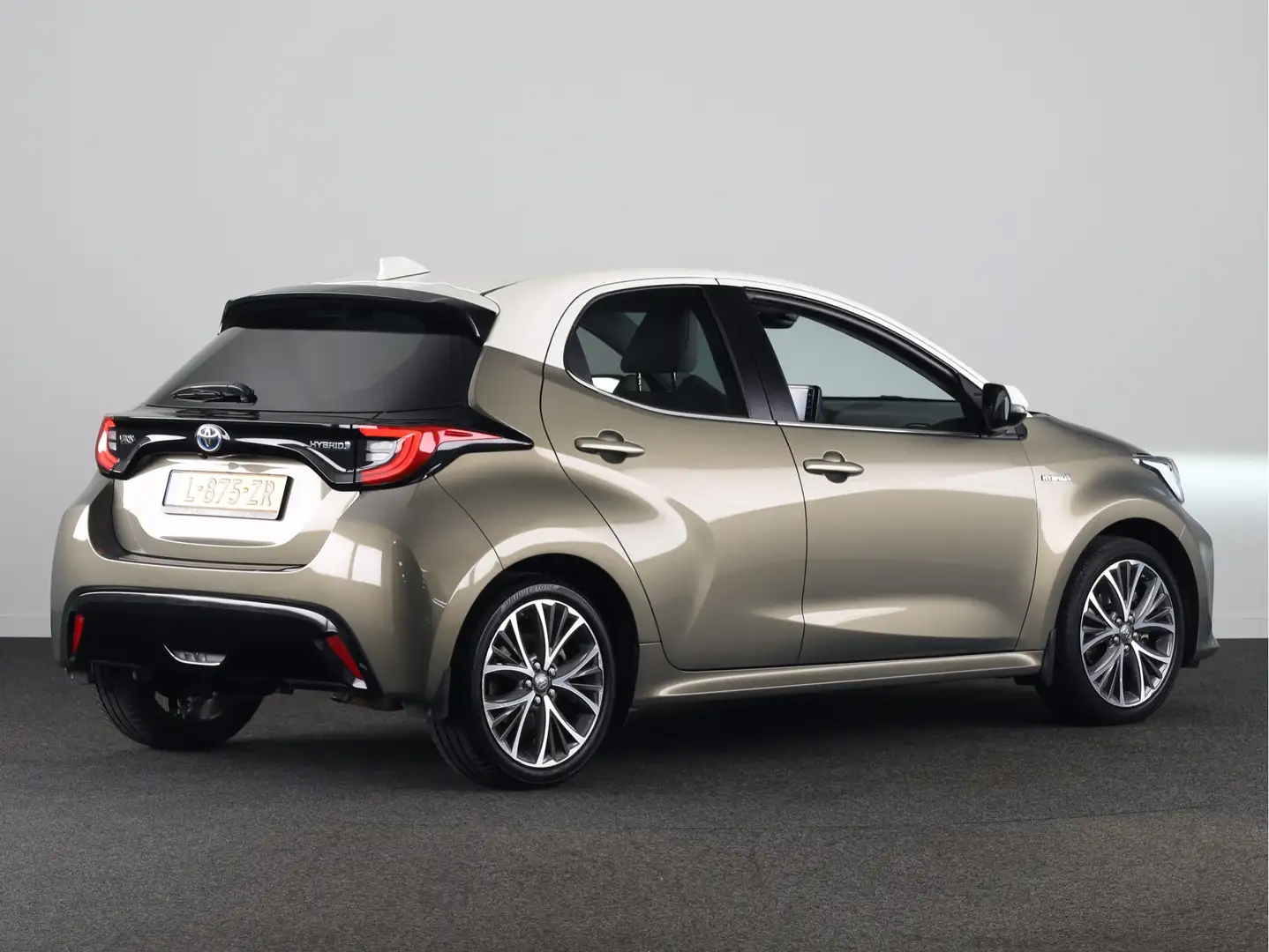 Toyota Yaris 1.5 Hybrid Style Limited | Lederen bekleding | Sto Grün - 2