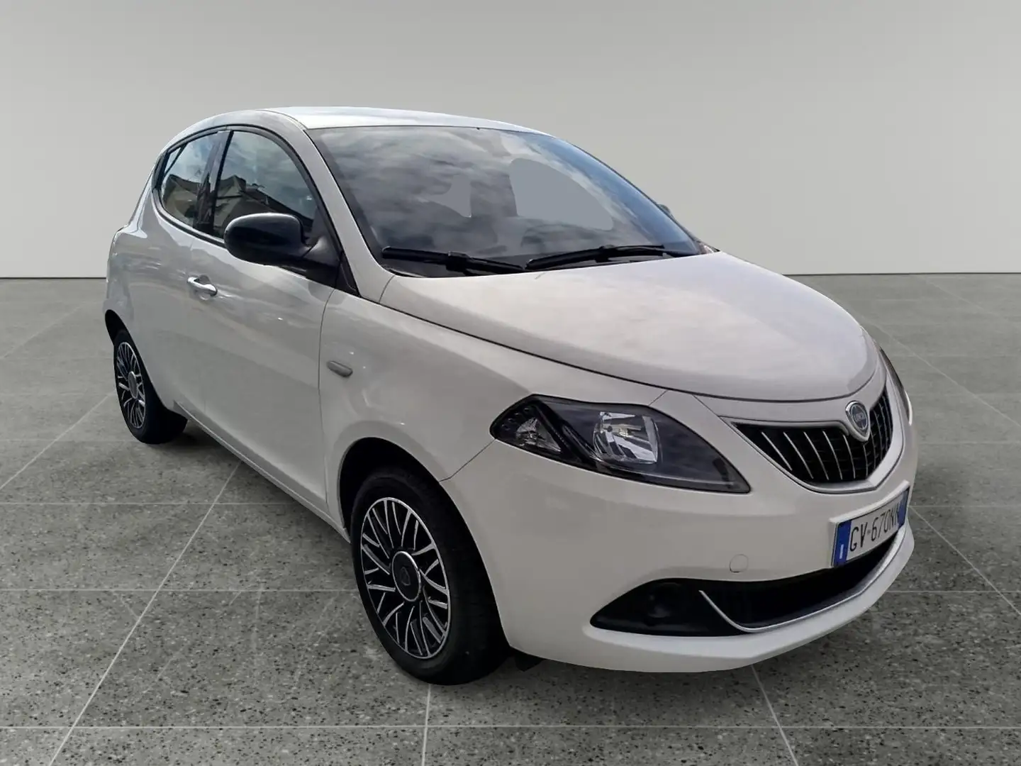 Lancia Ypsilon Ypsilon 1.0 FireFly 5 porte S&S Hybrid Platino Bianco - 1