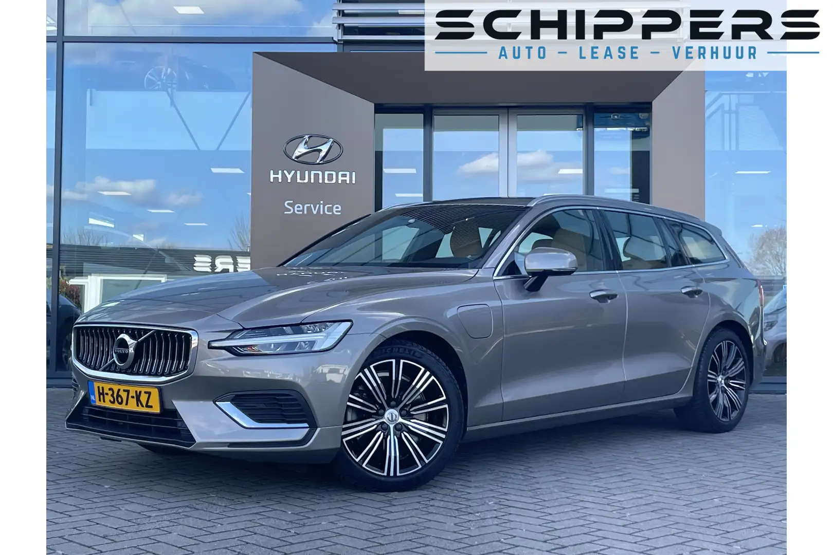Volvo V60 2.0 T6 Twin Engine AWD Inscription | Glazen schuif Grey - 1