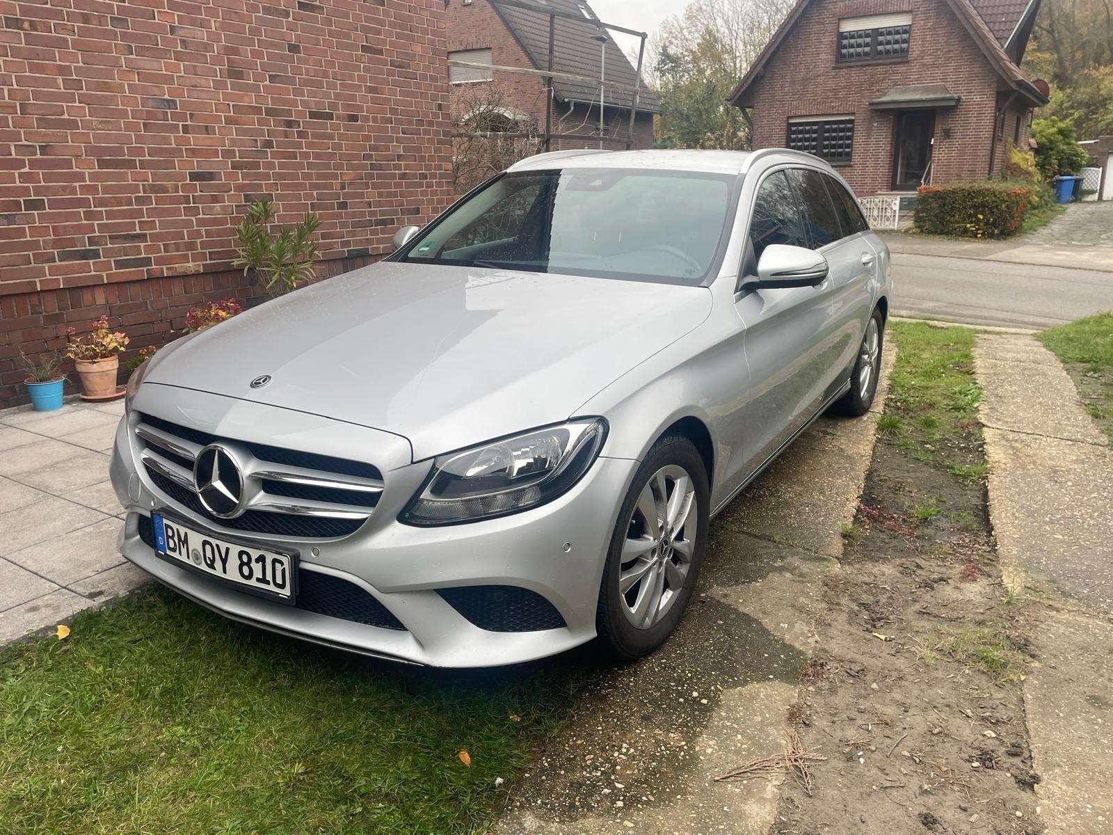 Second hand Mercedes Benz C-Class 300