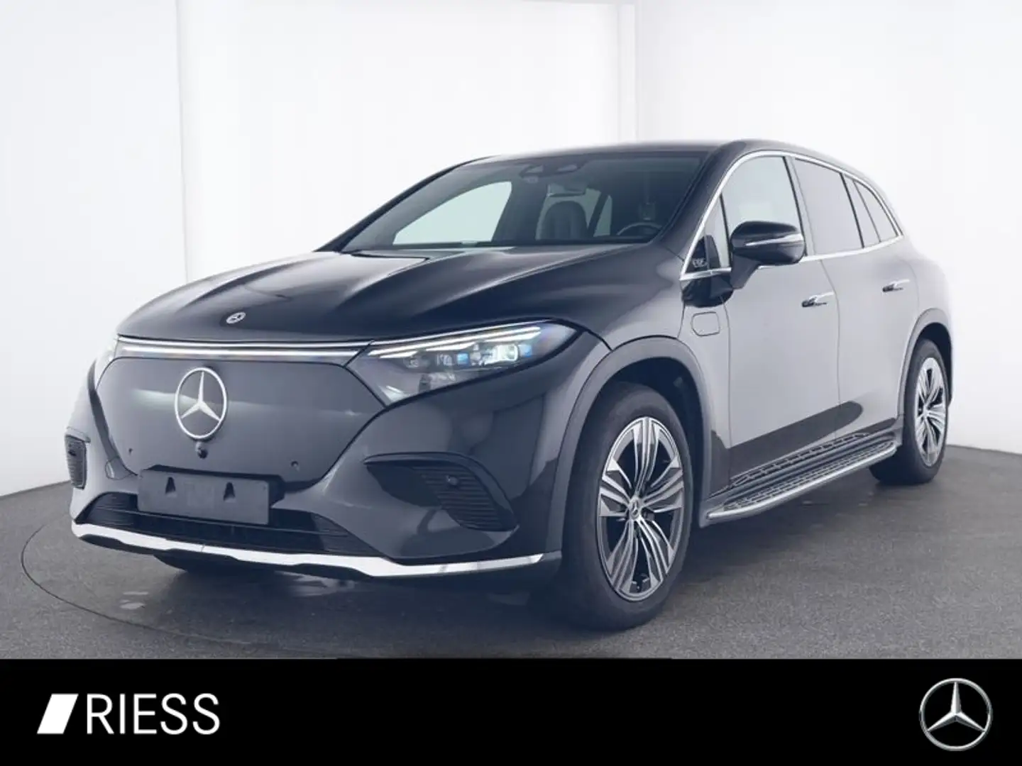 Mercedes-Benz EQS SUV EQS 450 4M SUV Electric Art Distr Pano AHK HUD Key Schwarz - 1