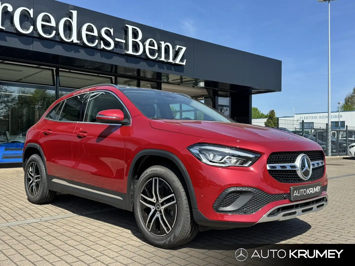 Mercedes-Benz GLA 180 Progressive+Pano.-Dach+LED+Spuras.,Navi Červená - 2