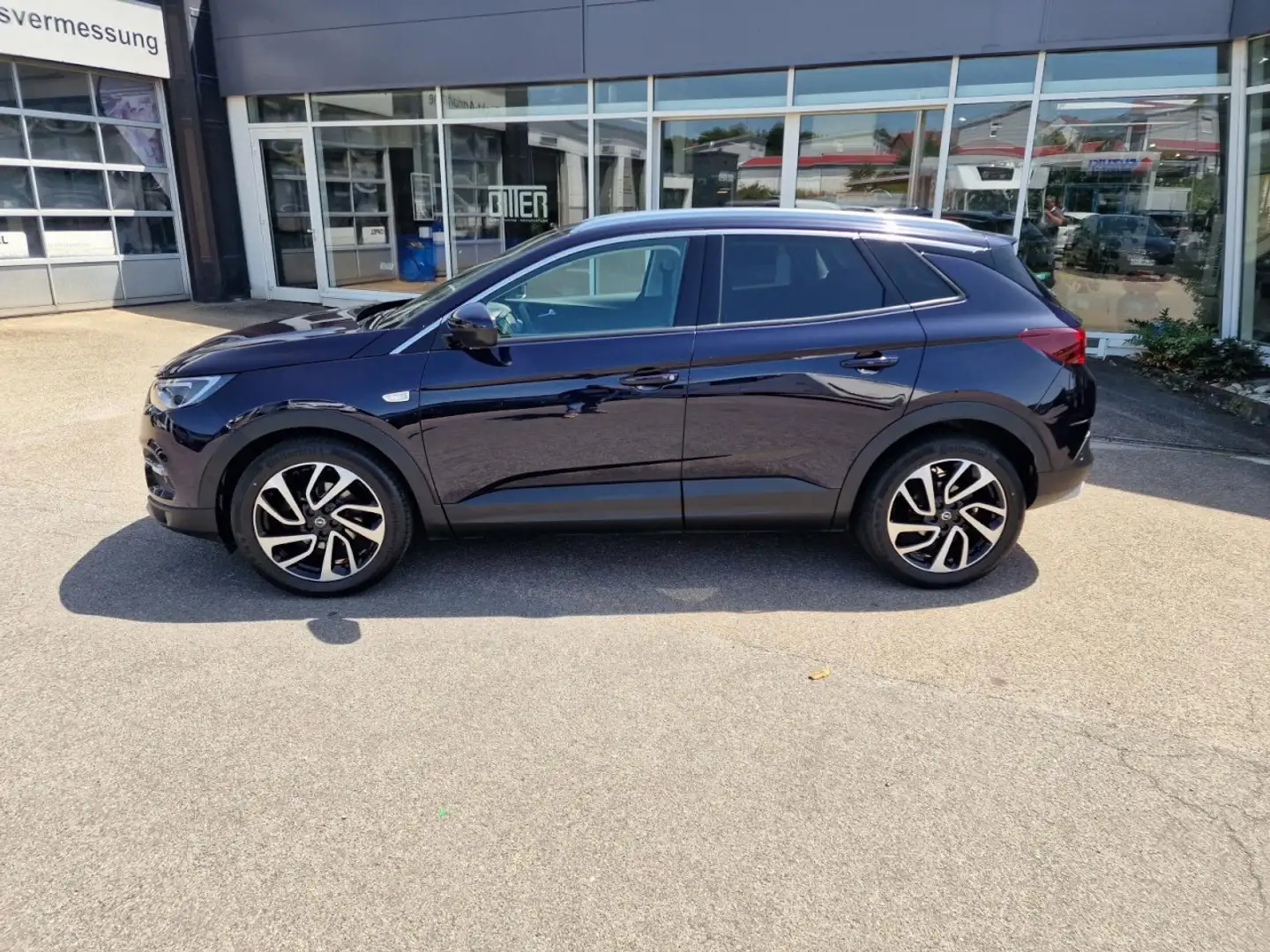 Opel Grandland Ultimate 1,2 AT+MATRIX+SHZ+LHZ+RFK+APA Klima Navi Burdeos - 2