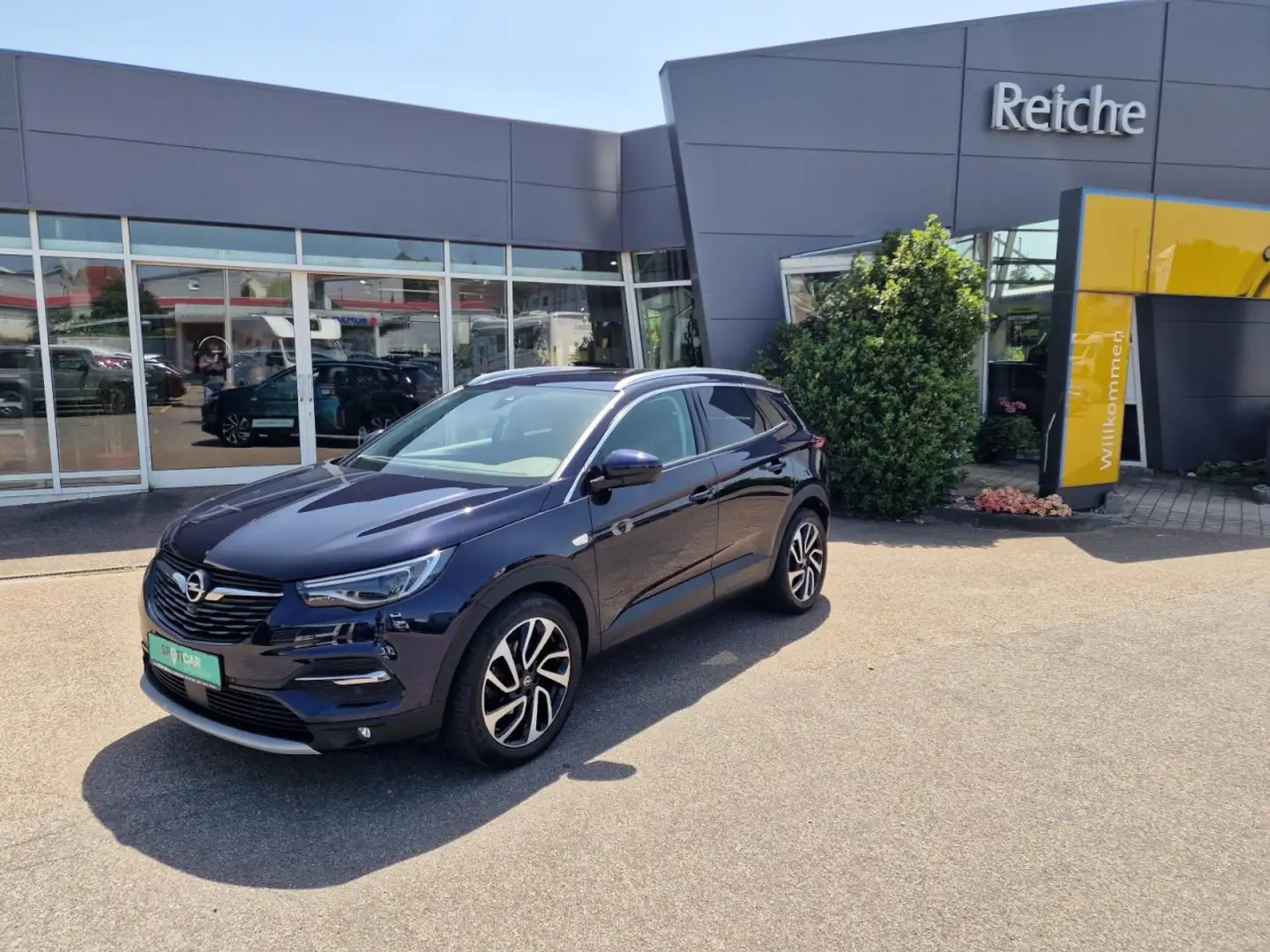 Opel Grandland Ultimate 1,2 AT+MATRIX+SHZ+LHZ+RFK+APA Klima Navi Burdeos - 1