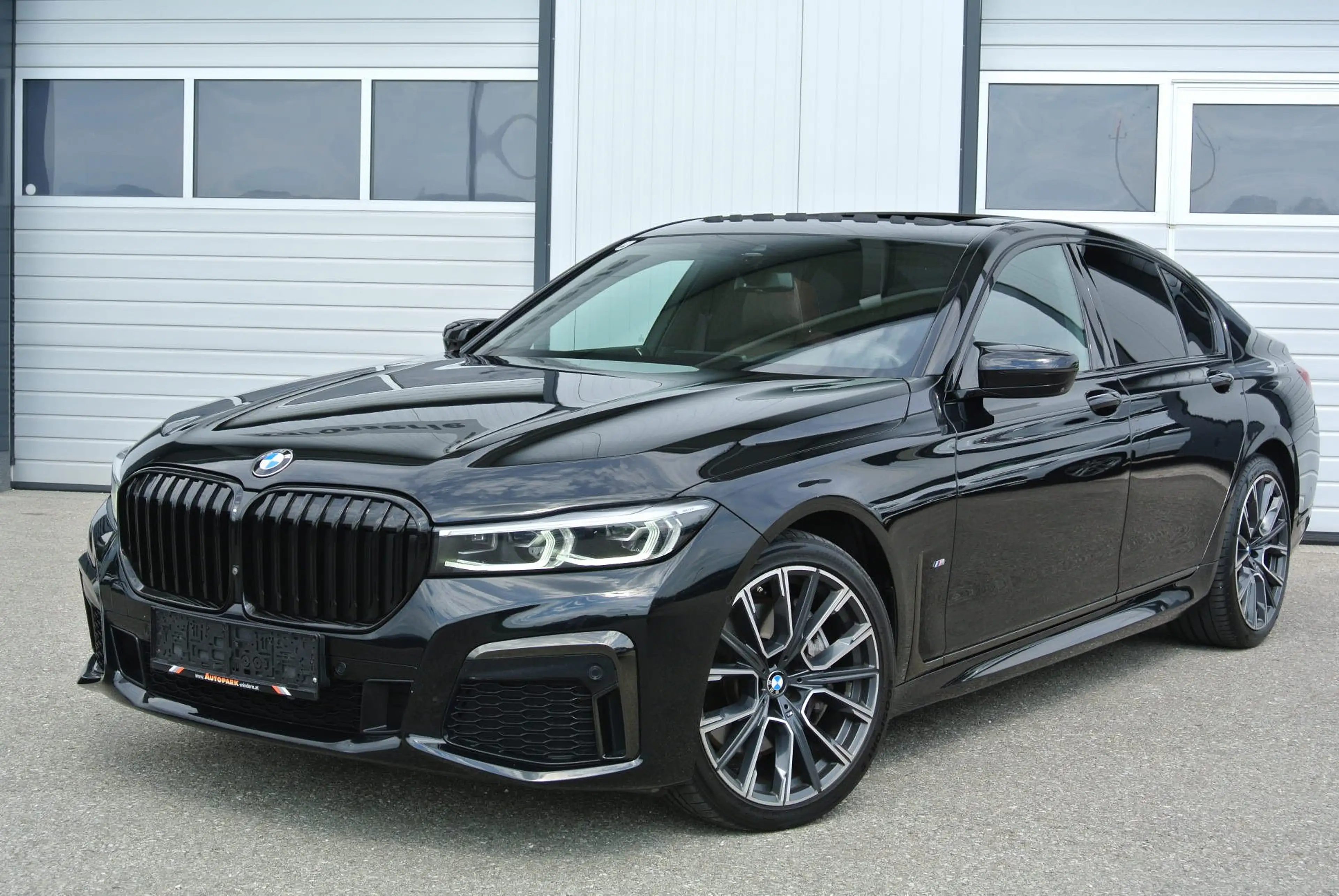 BMW 740 d xDrive Aut. ** M-Paket * LEDER * SD * HUD * — photo 3
