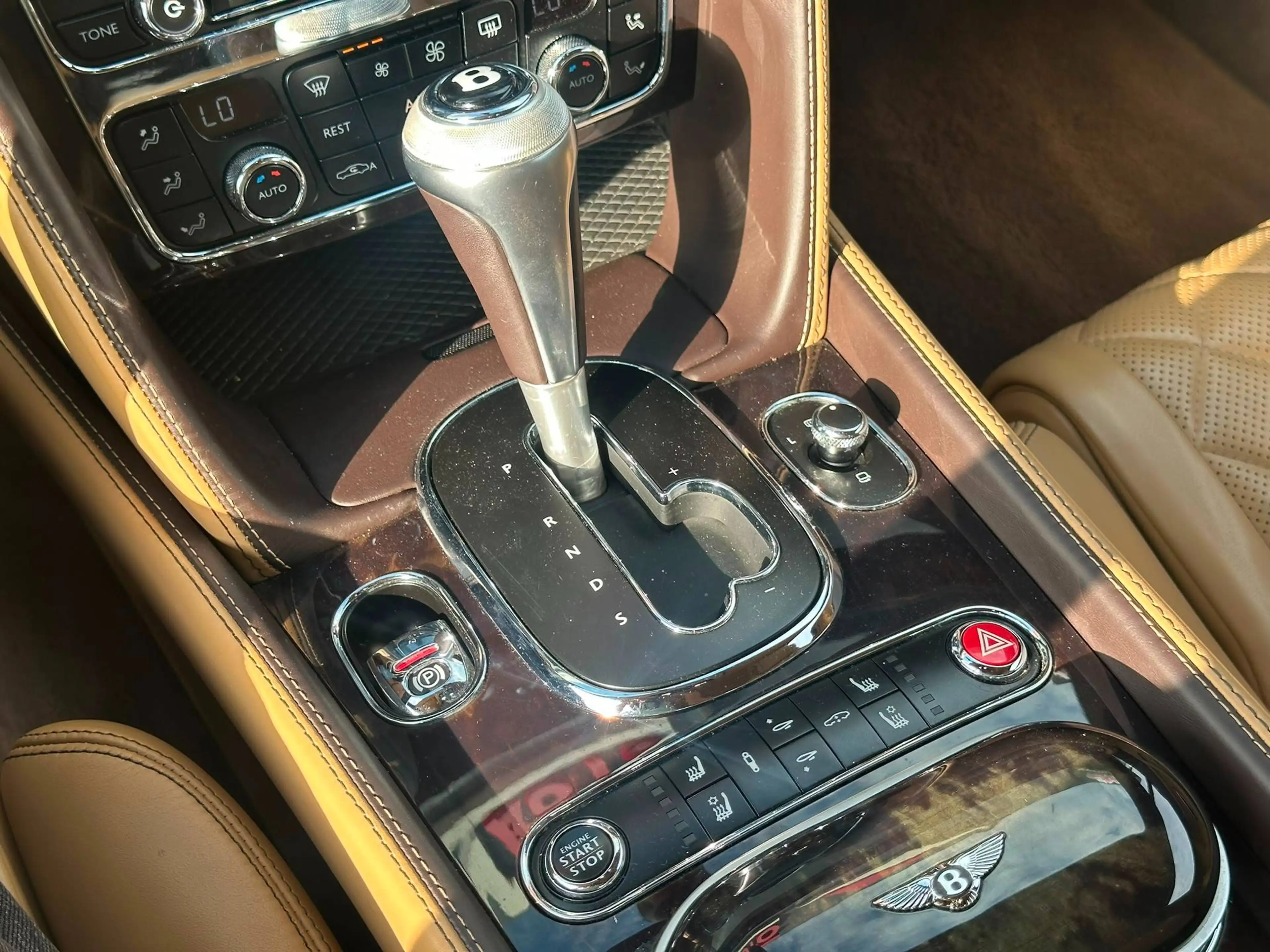 Bentley Continental GT 4.0 BiTurbo V8 S/CUIR/CAMERA/SIEGE FULL/START AND STOP/GARANTIE 12 MOIS — photo 15