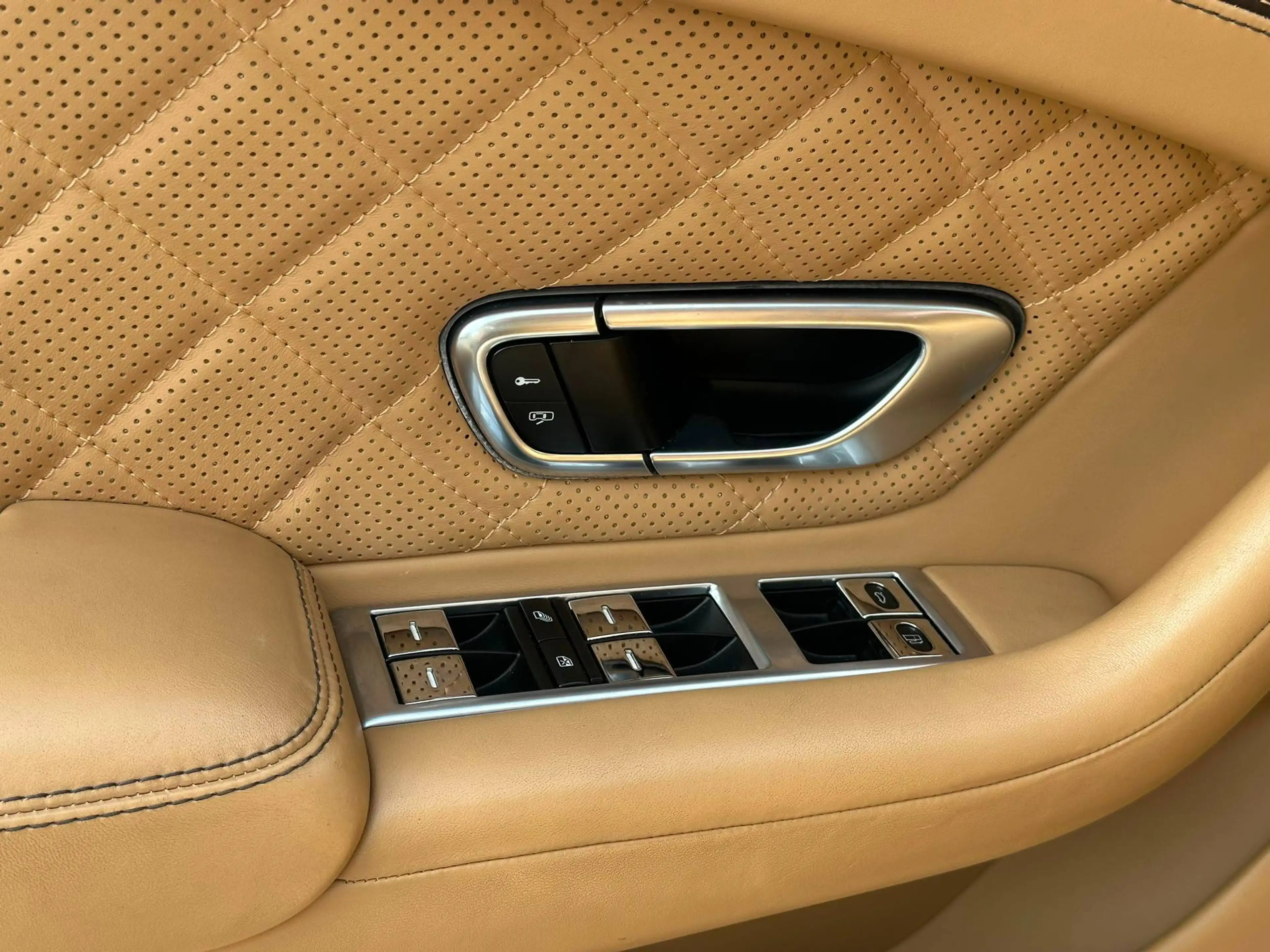 Bentley Continental GT 4.0 BiTurbo V8 S/CUIR/CAMERA/SIEGE FULL/START AND STOP/GARANTIE 12 MOIS — photo 13