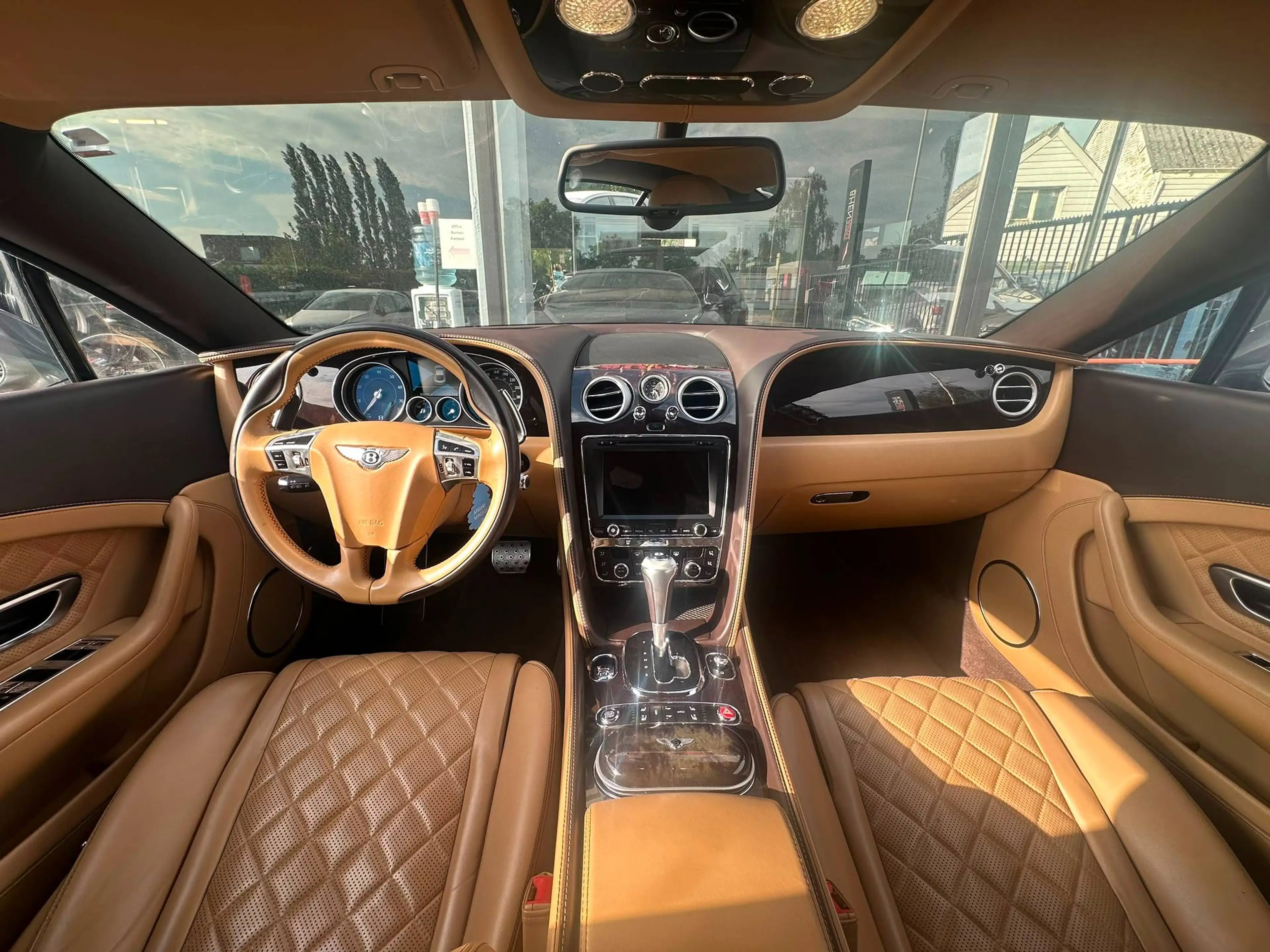 Bentley Continental GT 4.0 BiTurbo V8 S/CUIR/CAMERA/SIEGE FULL/START AND STOP/GARANTIE 12 MOIS — photo 11