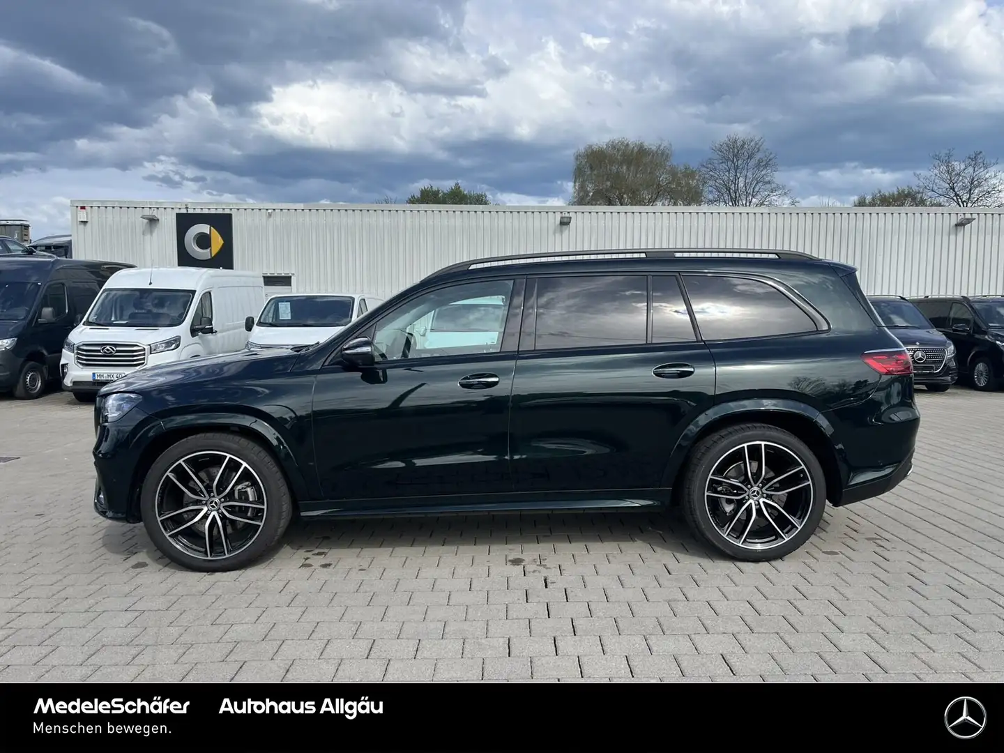 Mercedes-Benz GLS 450 GLS 450 4M AMG Ultimate 23" 4xMassage HuD NP142 Grün - 2