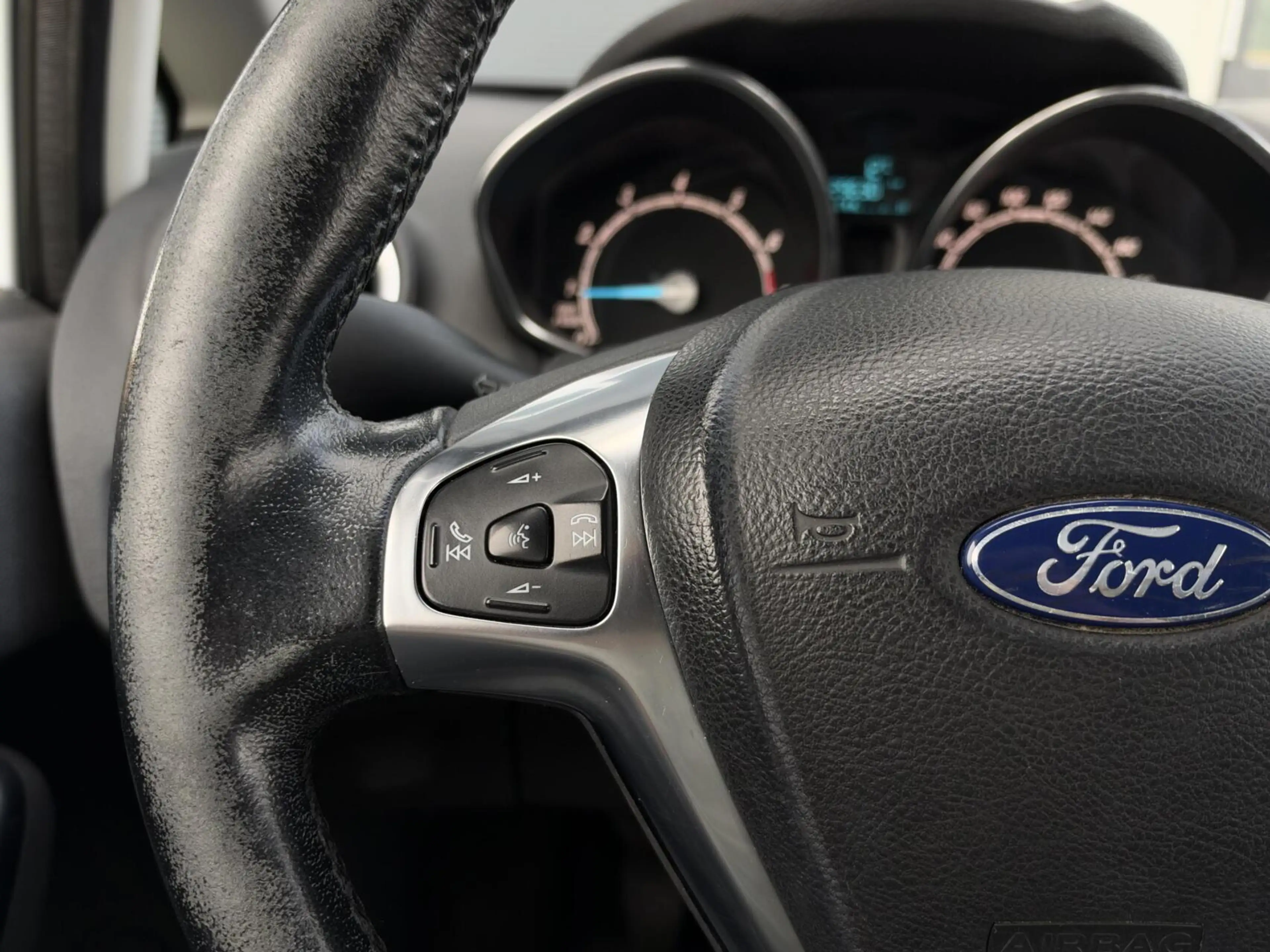Ford Fiesta 1.0 Style Essential | LED | Navigatie | Airco | Wi — photo 10