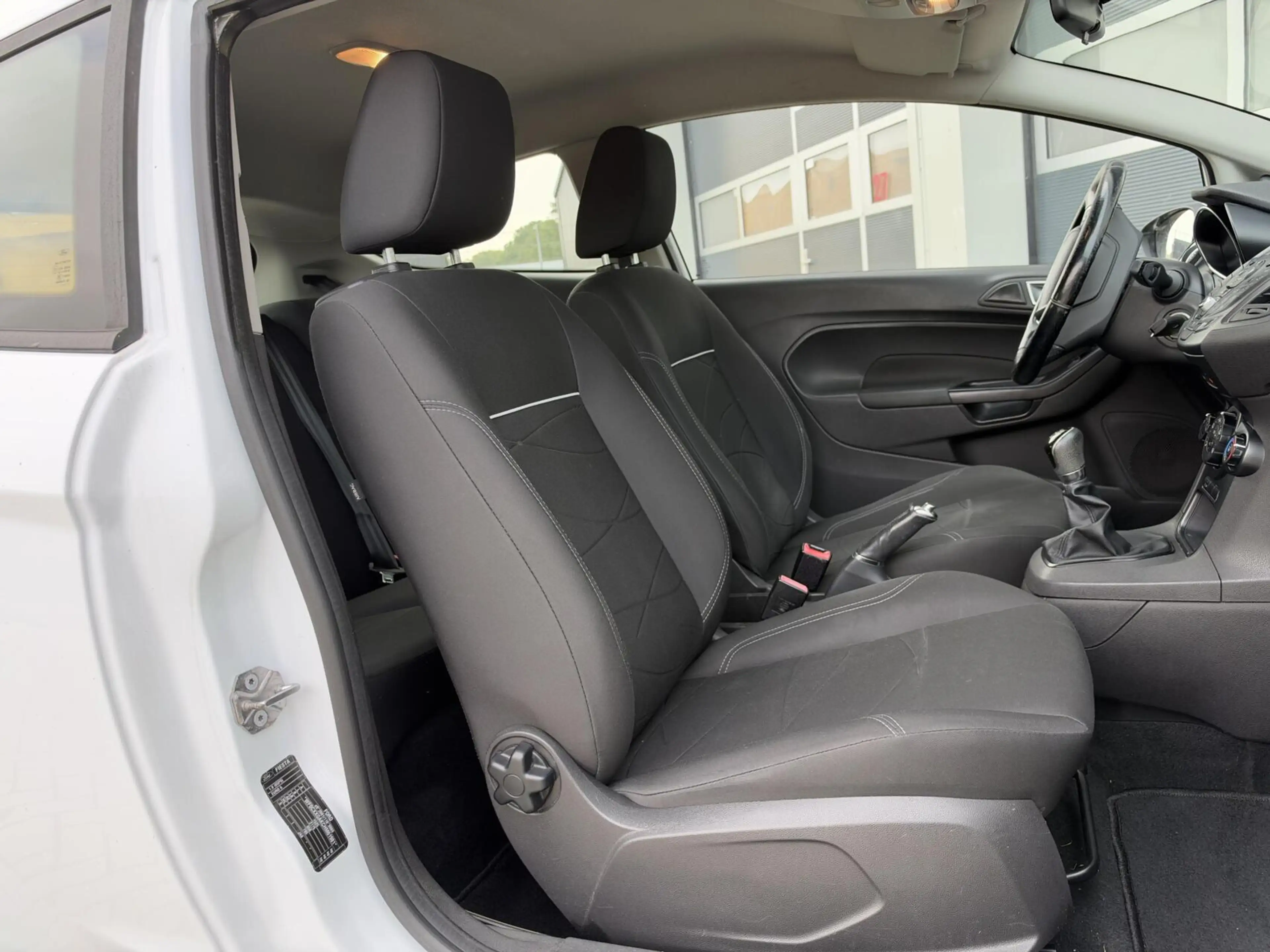 Ford Fiesta 1.0 Style Essential | LED | Navigatie | Airco | Wi — photo 16