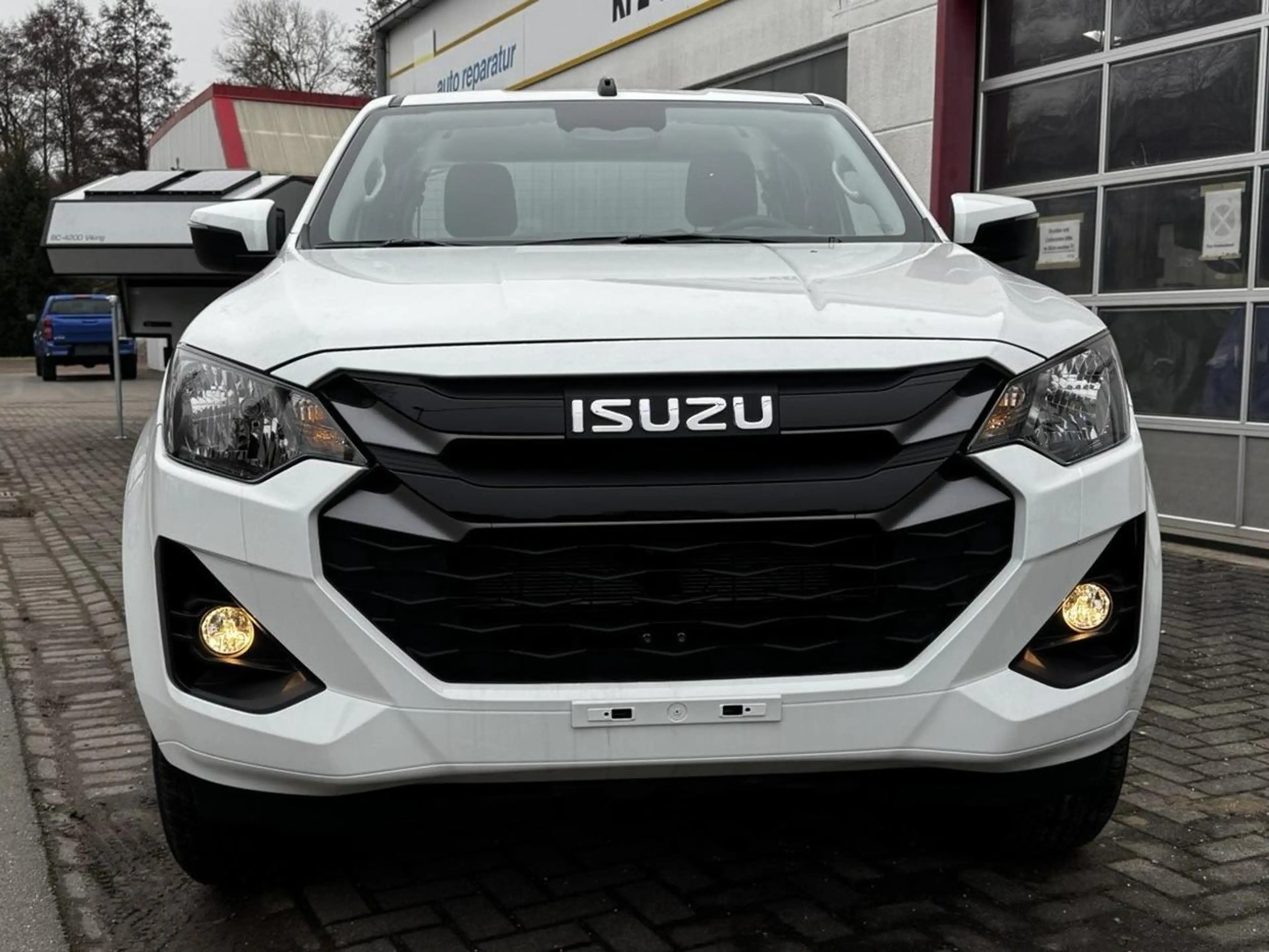 Isuzu D-Max Space Cab 4WD LS Rough Terrain Mode — photo 6