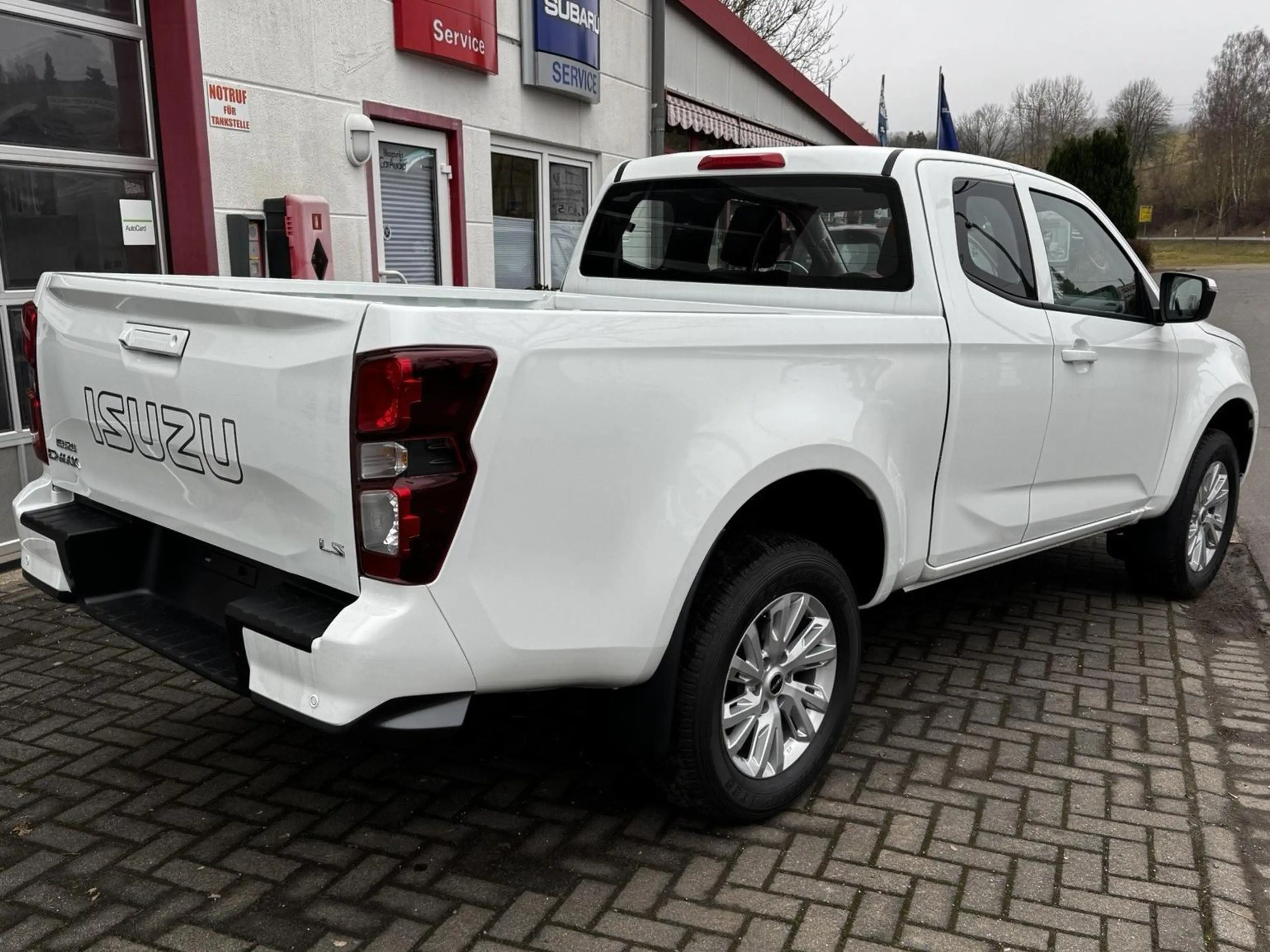 Isuzu D-Max Space Cab 4WD LS Rough Terrain Mode — photo 5