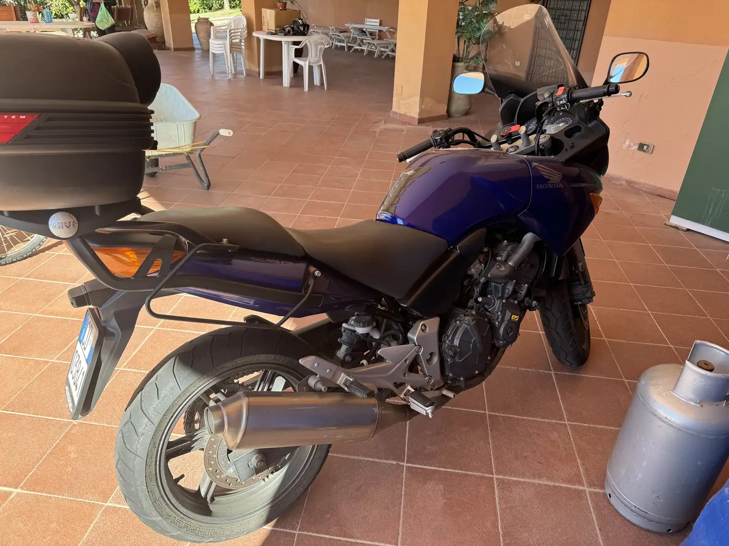 Honda CBF 600 S - 1