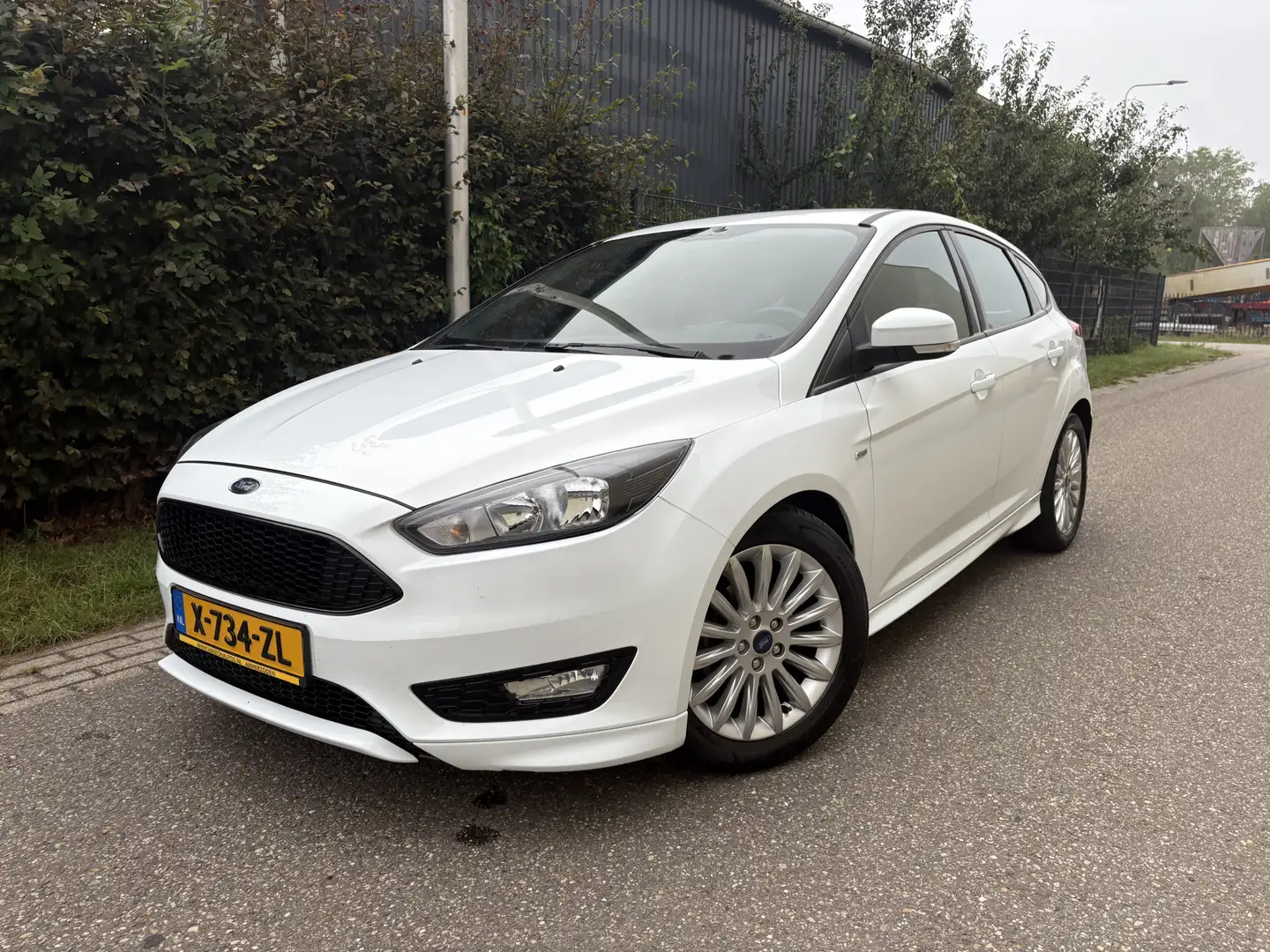 Ford Focus 1.0 Titanium Edition / ST-LINE / AIRCO ECC / 128dk Blanc - 1