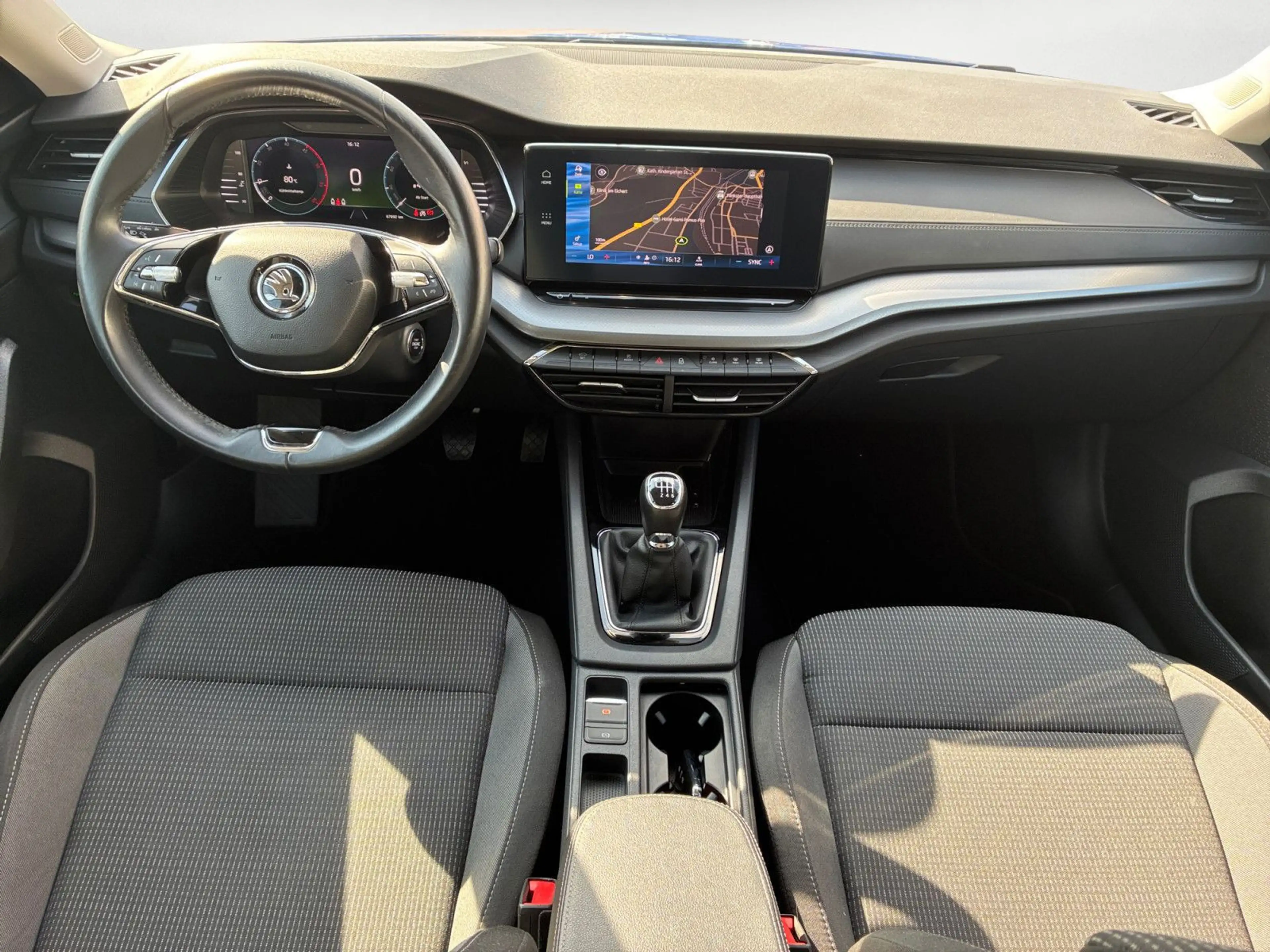 Skoda Octavia 2,0 TDI Ambition PDC*NAVI*KLIMA*LED*DAB+ — photo 11