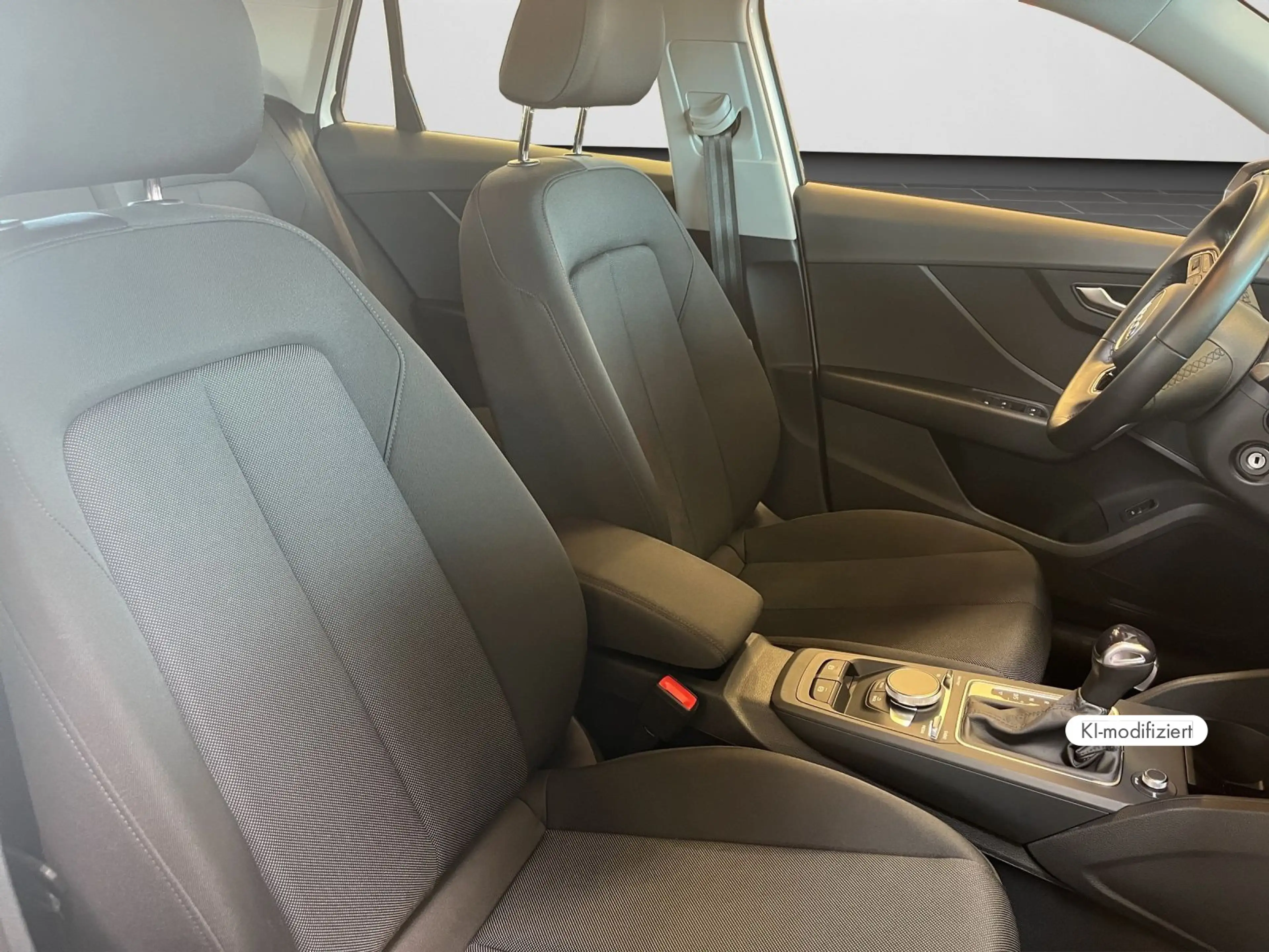 Audi Q2 advanced 35 TFSI *Smartphone IF*Kamera*PDC* — photo 4