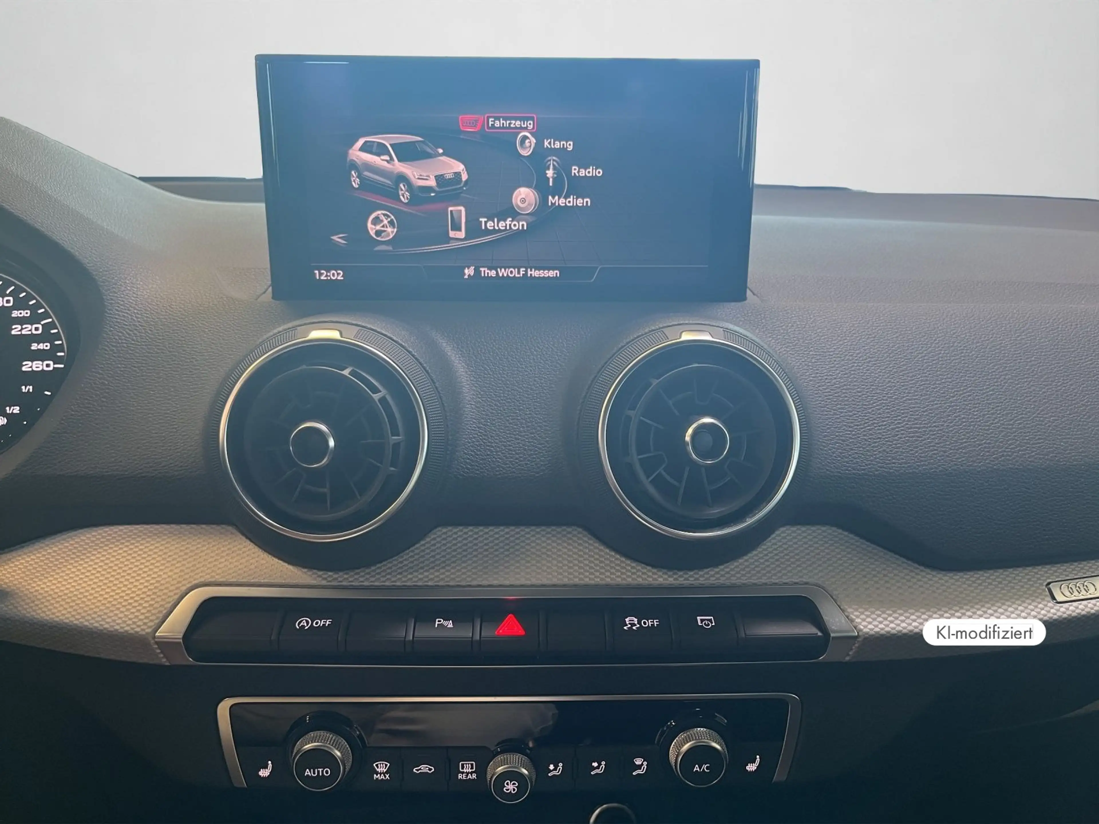 Audi Q2 advanced 35 TFSI *Smartphone IF*Kamera*PDC* — photo 11