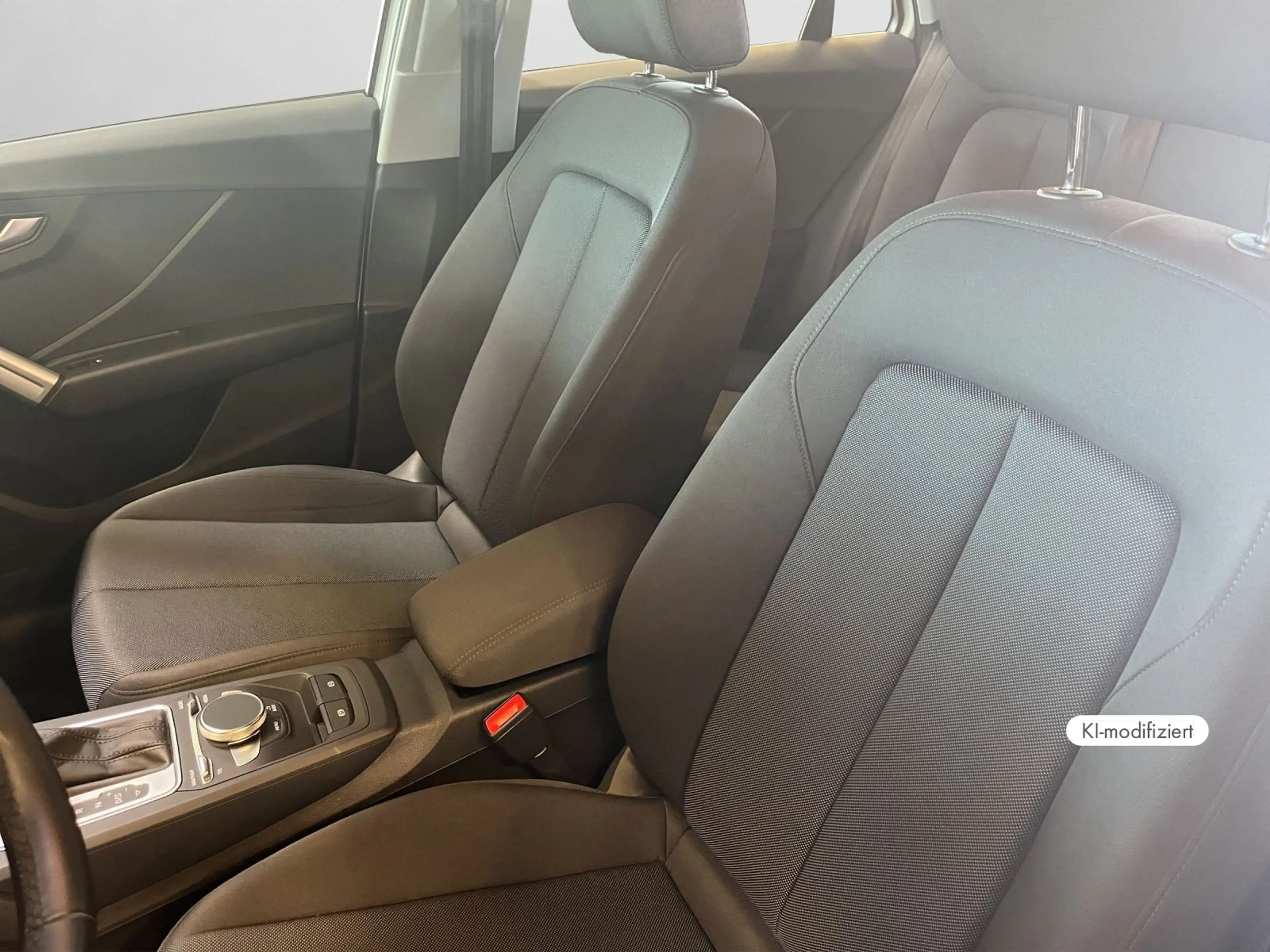 Audi Q2 advanced 35 TFSI *Smartphone IF*Kamera*PDC* — photo 12