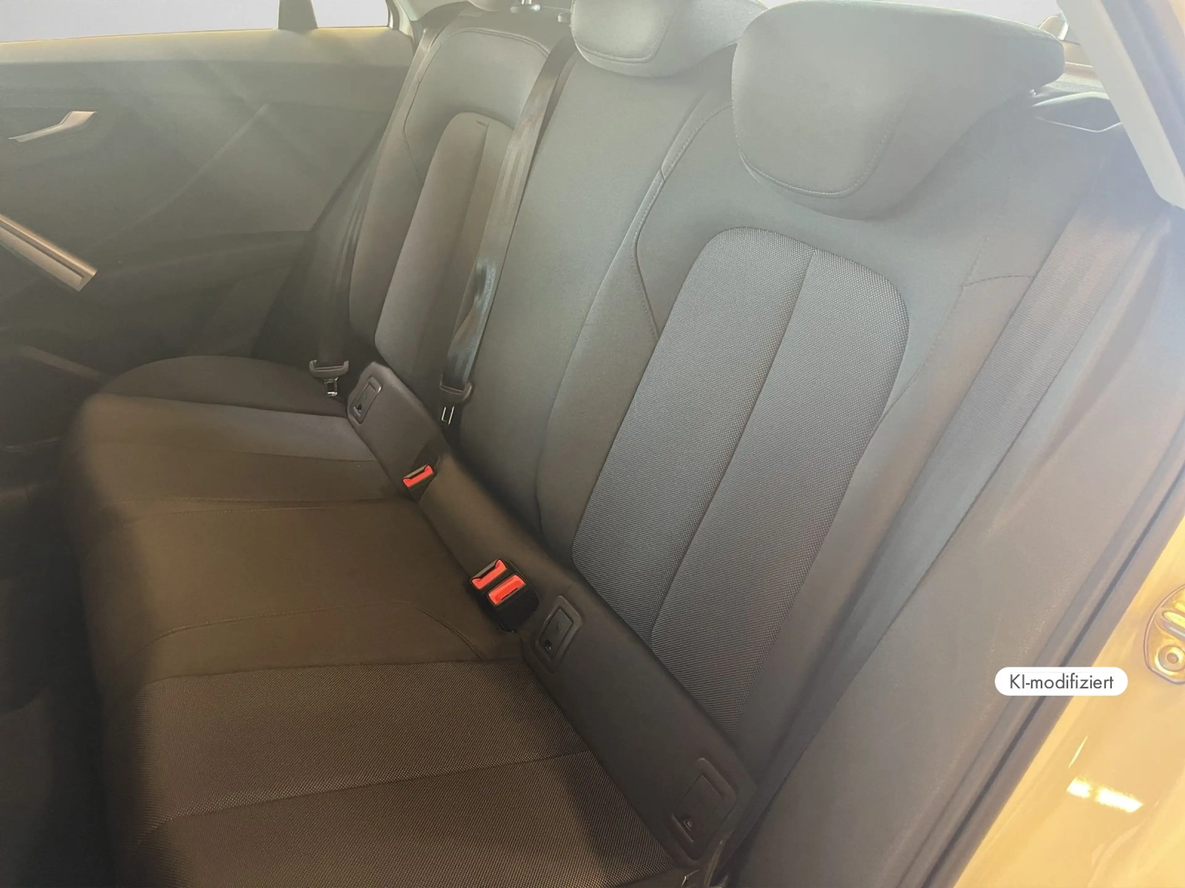 Audi Q2 advanced 35 TFSI *Smartphone IF*Kamera*PDC* — photo 14