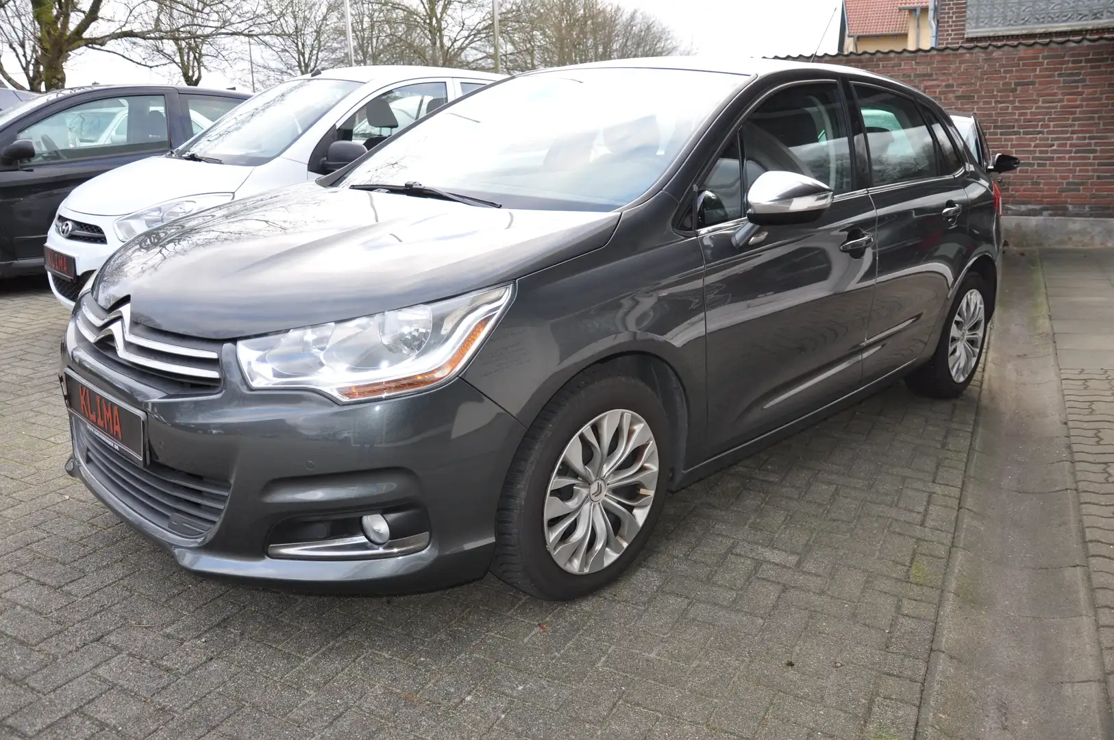 Citroen C4 C4 VTi 95 Attraction Grau - 2