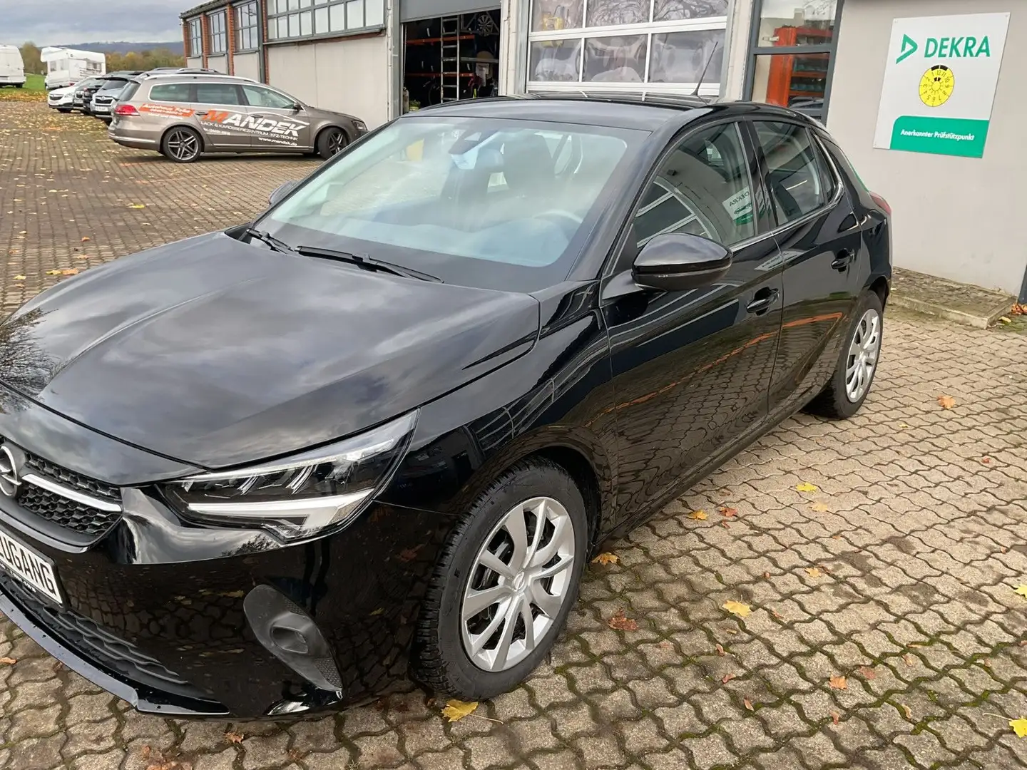 Opel Corsa F Elegance Schwarz - 2
