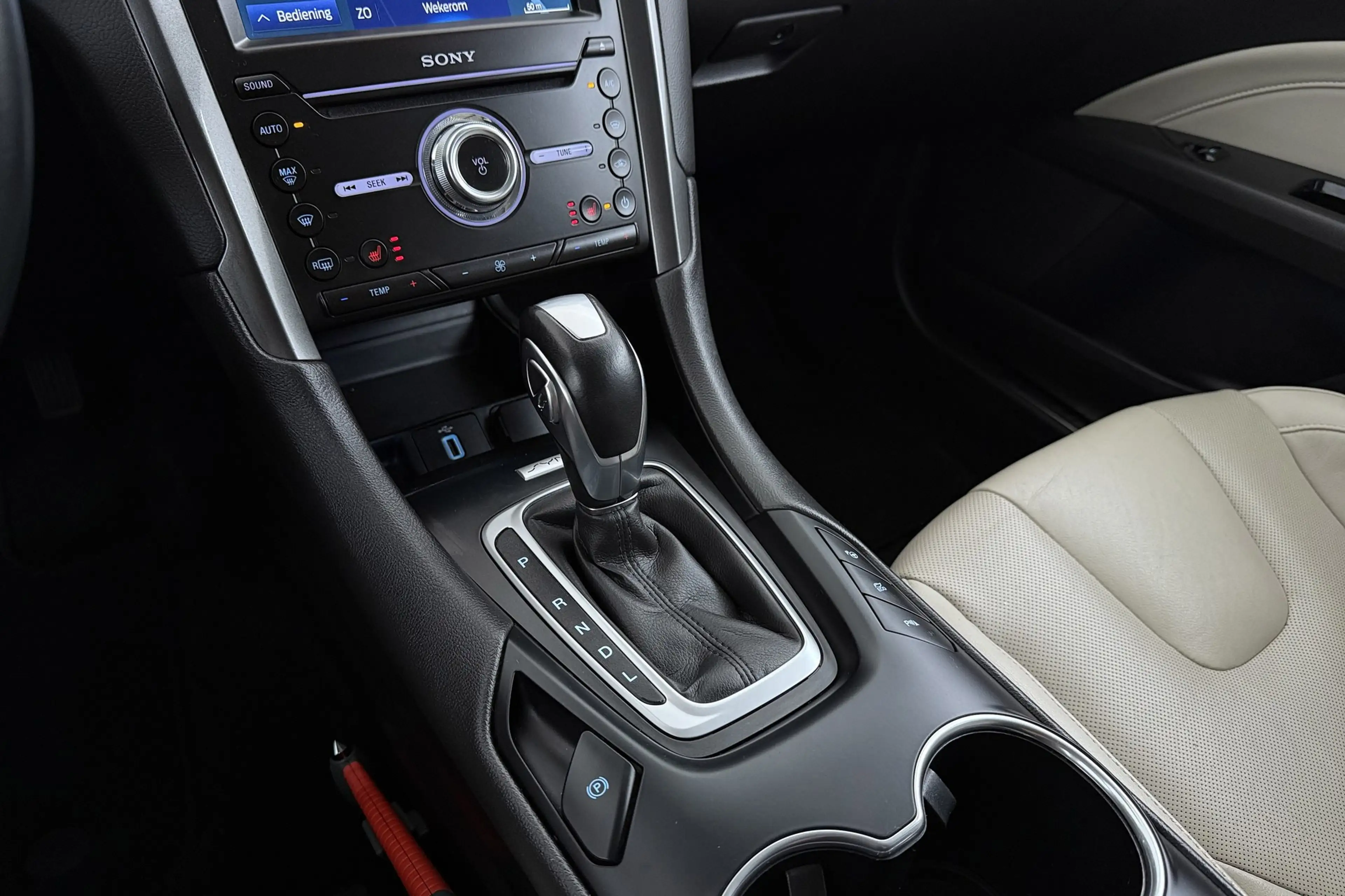 Ford Mondeo Wagon 2.0 IVCT HEV Titanium | Trekhaak | Org NL | — photo 29