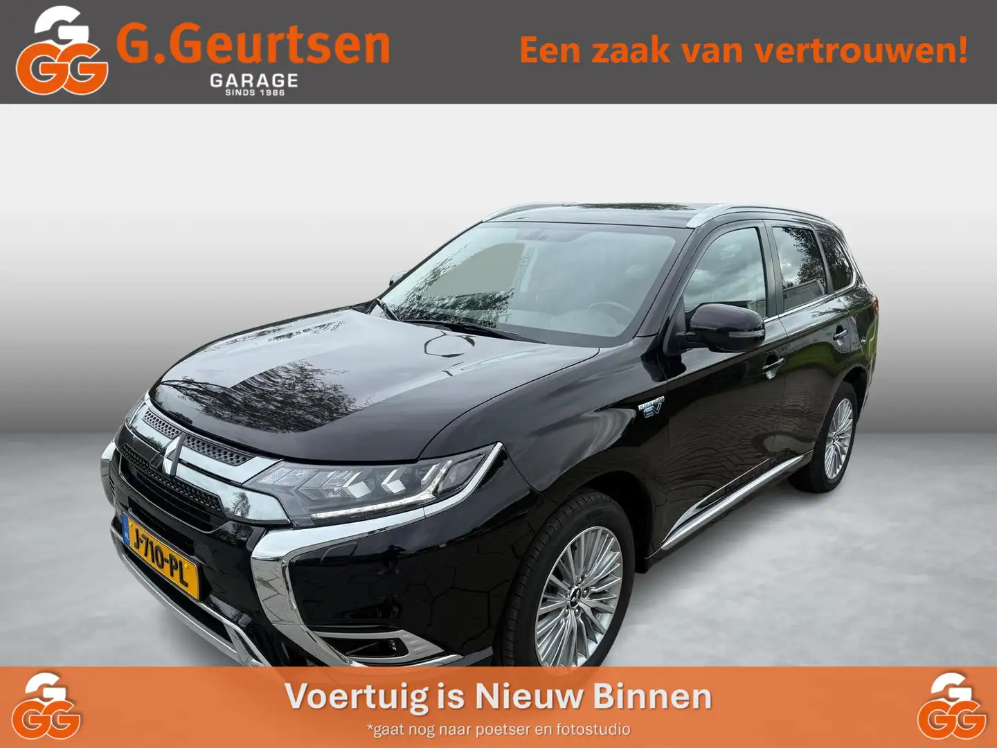 Mitsubishi Outlander 2.4 PHEV Pure+ Zwart - 1
