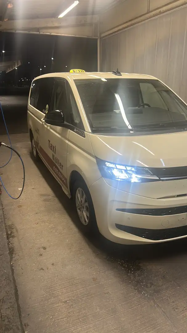 Volkswagen T7 Multivan Life lang Taxi - 2