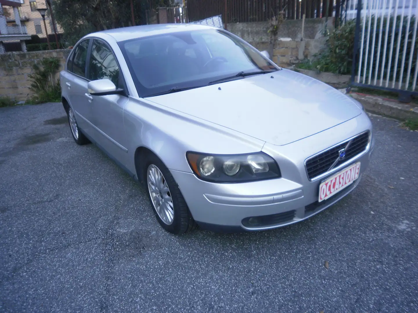 Volvo S40 S40 II 2003 2.0d Momentum Silber - 2