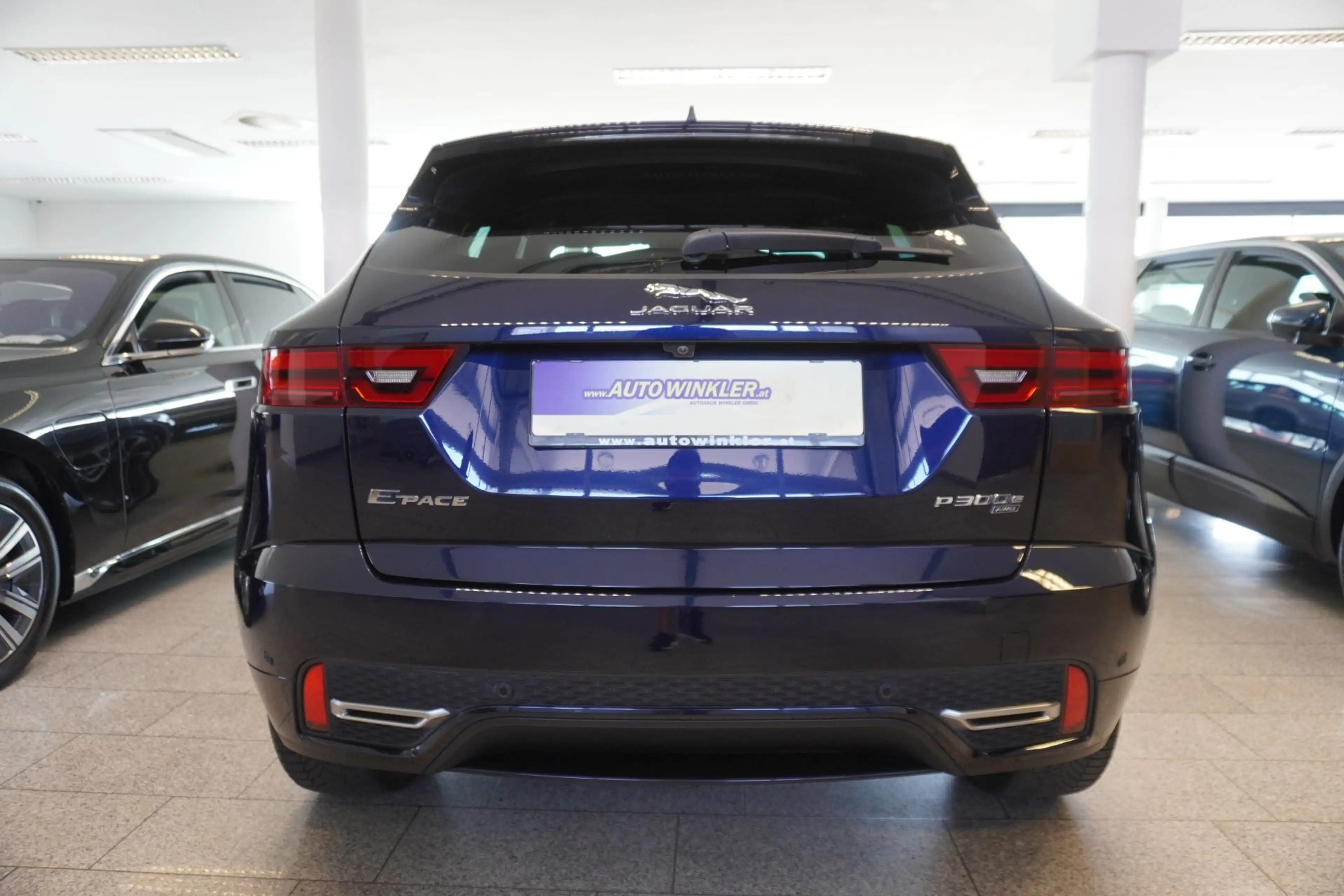 Jaguar E-Pace P300e R-Dynamic S AWD PHEF Aut. LED/Kamera/Navi — photo 6