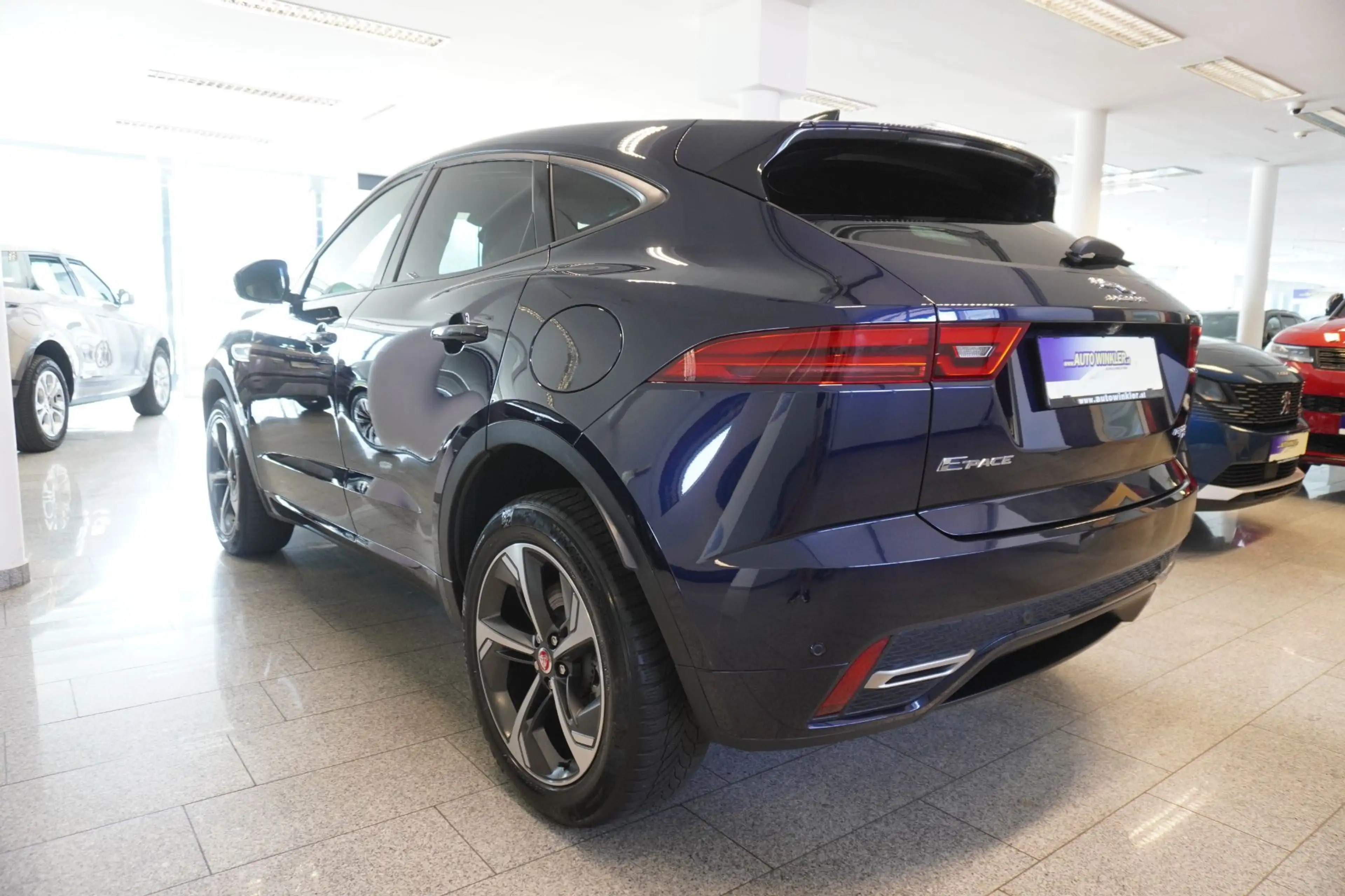 Jaguar E-Pace P300e R-Dynamic S AWD PHEF Aut. LED/Kamera/Navi — photo 4