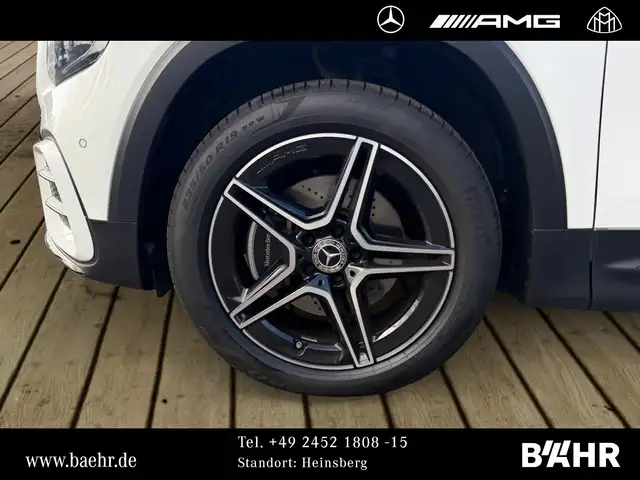 Mercedes-Benz GLB view 6